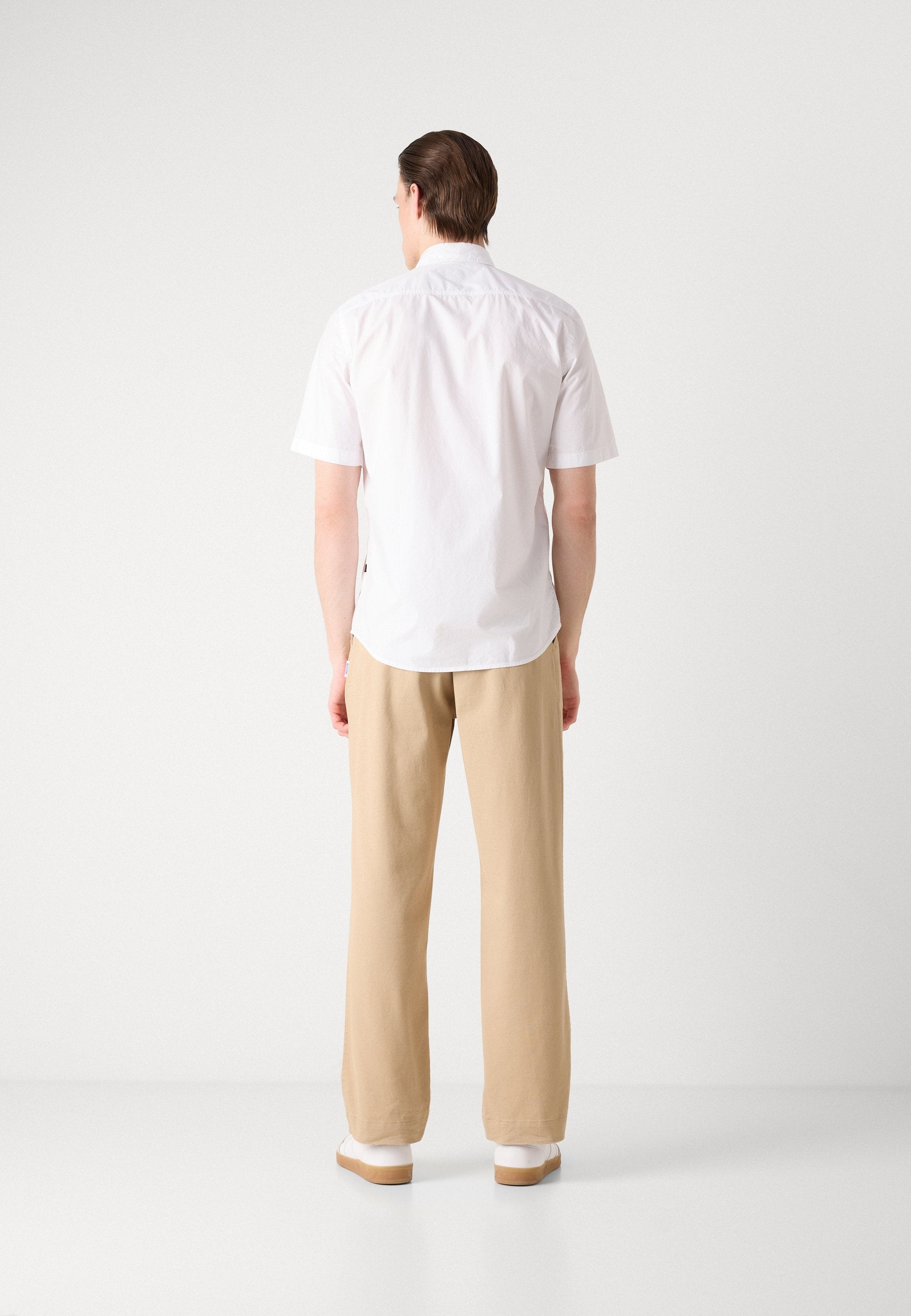 RELEGANT SHORT - Shirt - white