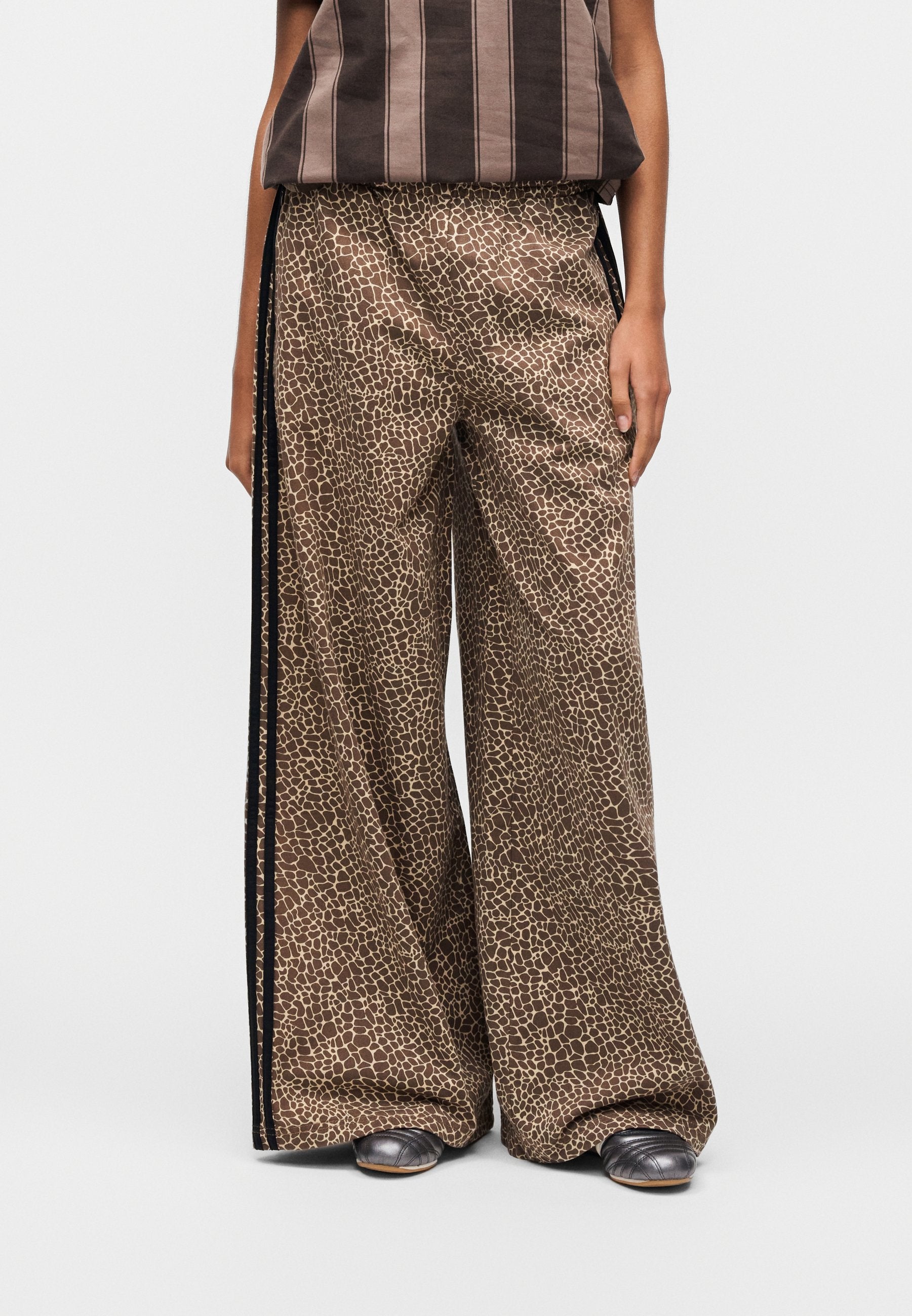 FIRDBIRD PANT - Jean coupe décontractée - coloris terre/kaki pierre