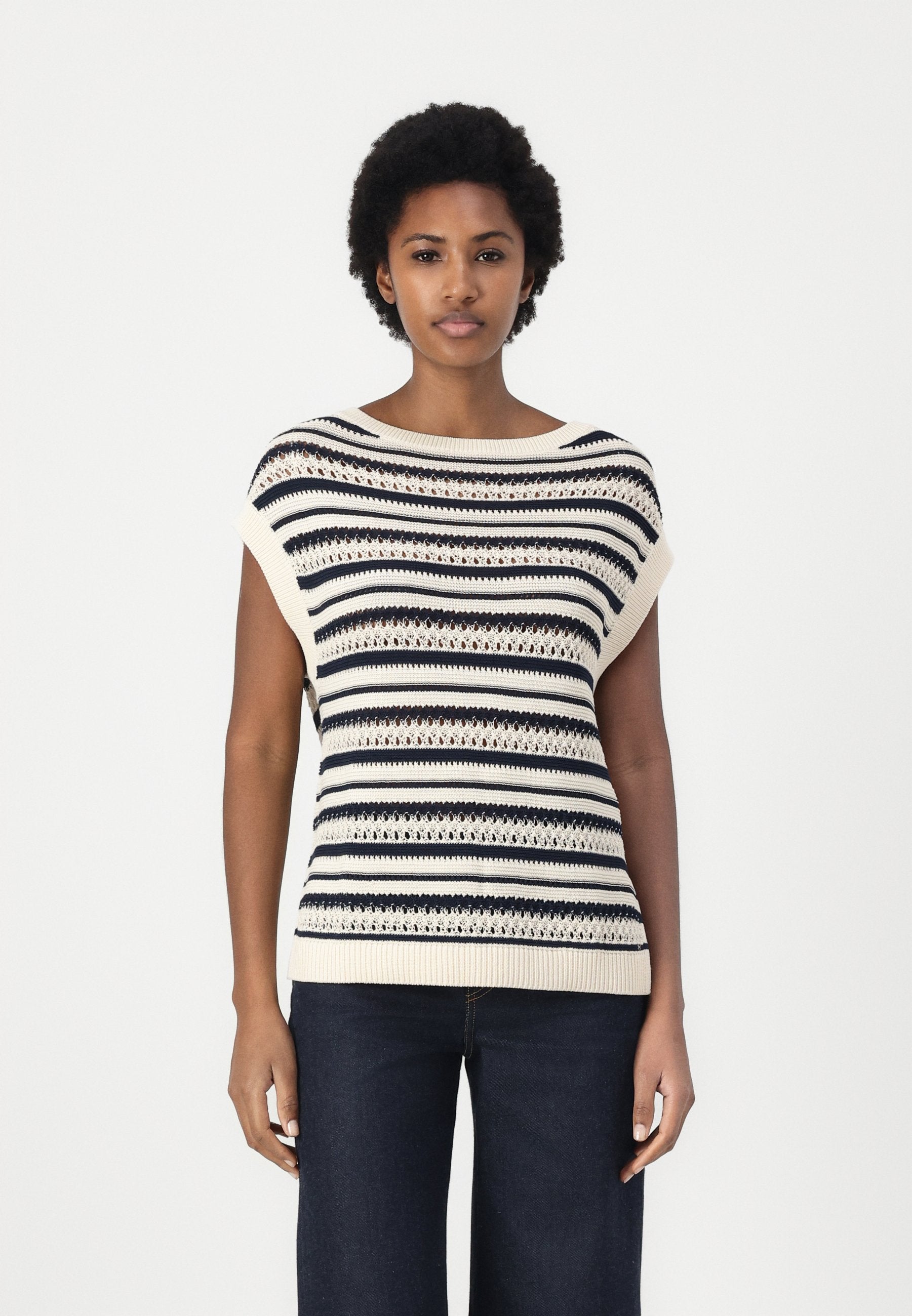Top - desert sand dune/dark