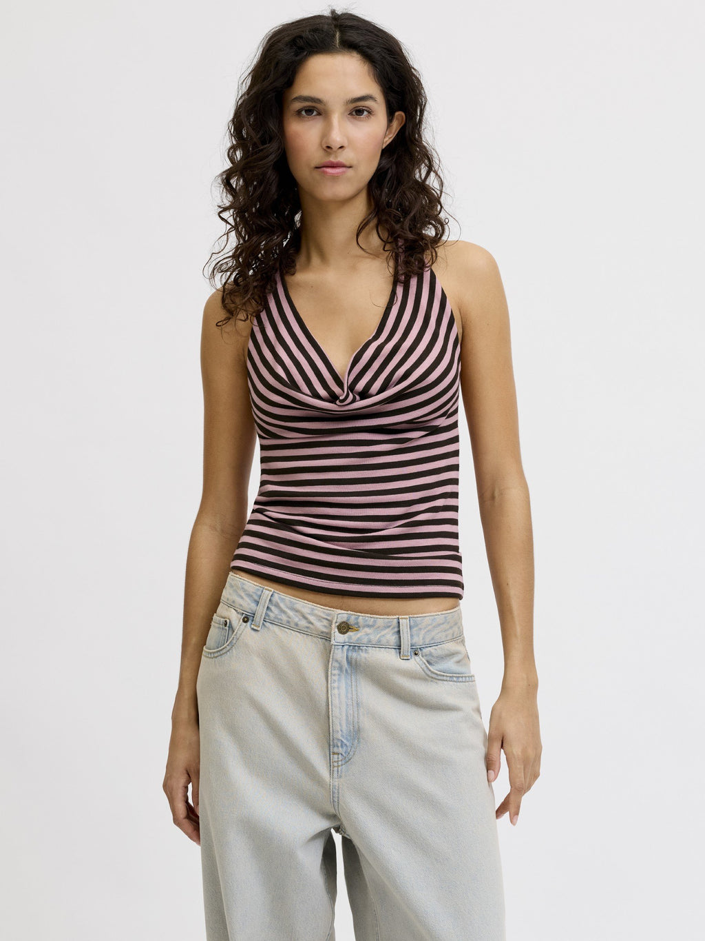 JXPAULA STRIPE HALTER - توب - قطرات المطر على الورود/كوب صغير