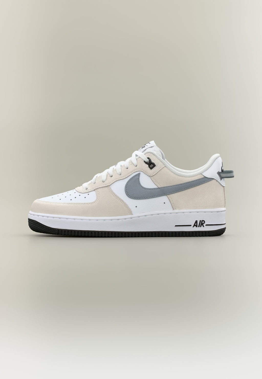 AIR FORCE 1 07 LV8 UNISEX - Baskets - blanc/gris froid métallisé/noir/gris froid/blanc sommet