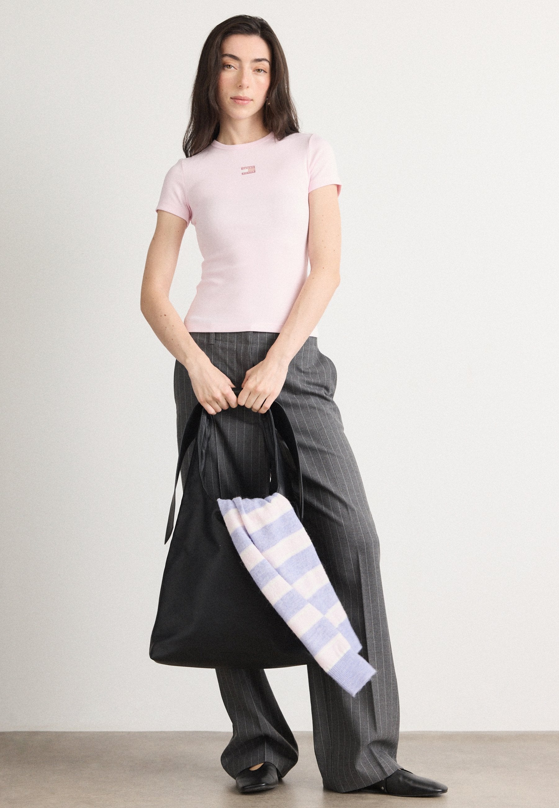 SLIM BADGE TEE - Basic T-shirt - light pink
