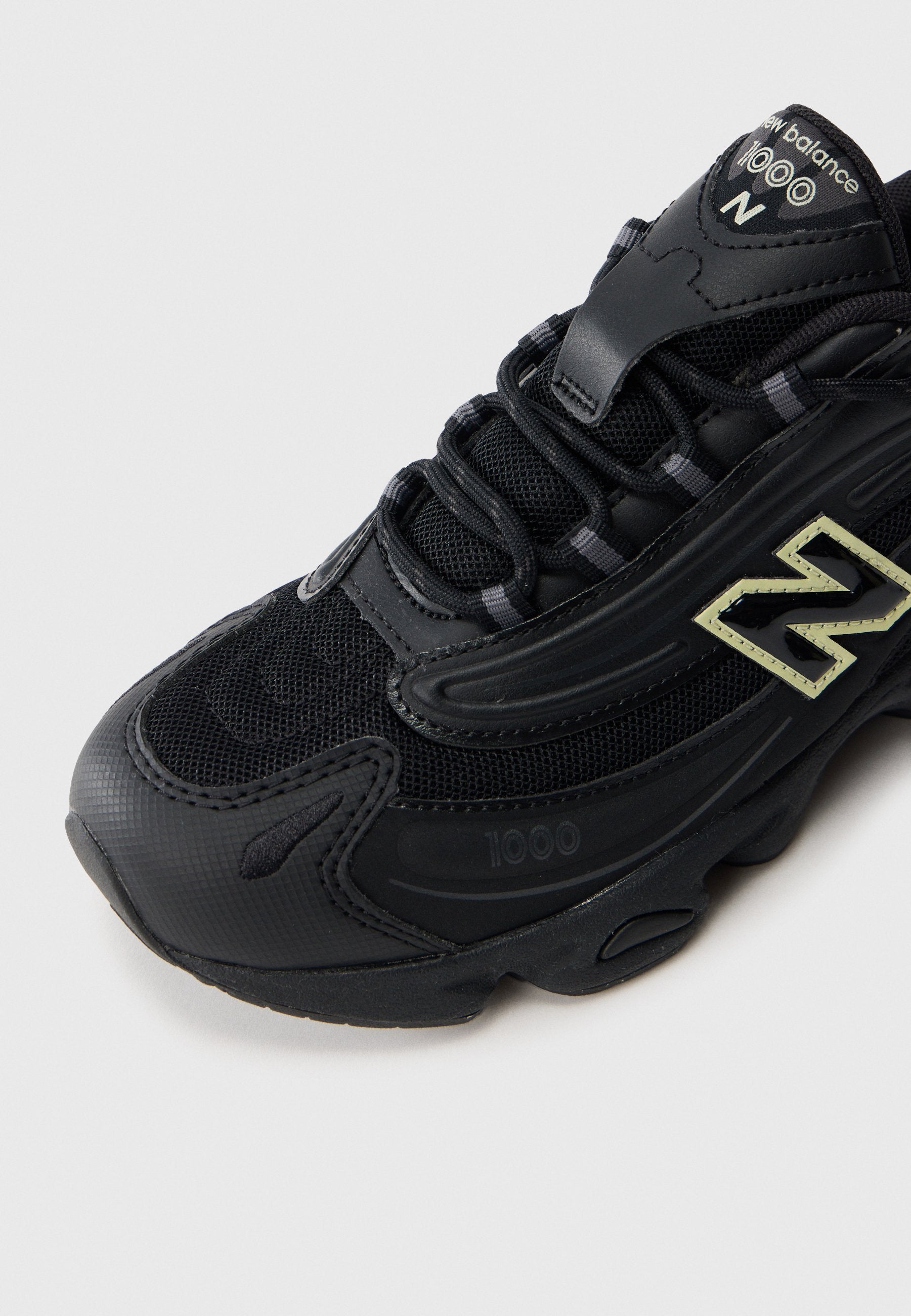 GC1000 UNISEX - Trainers - black