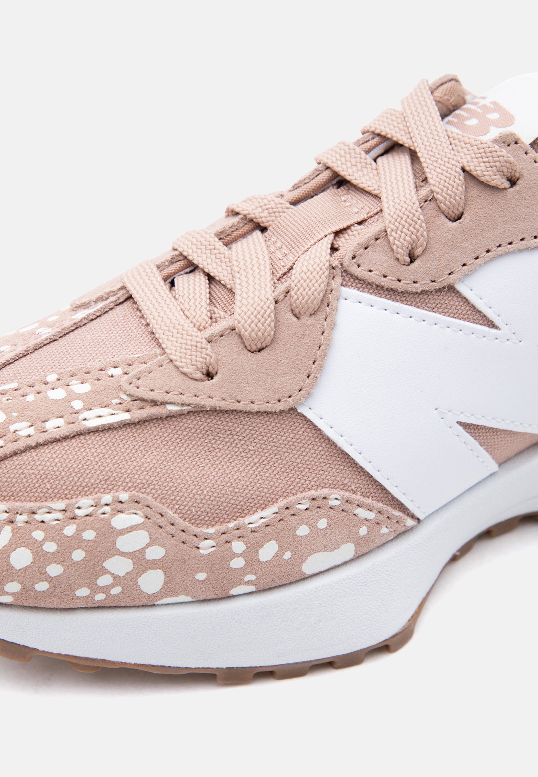 W327 - Trainers - flat taupe/white