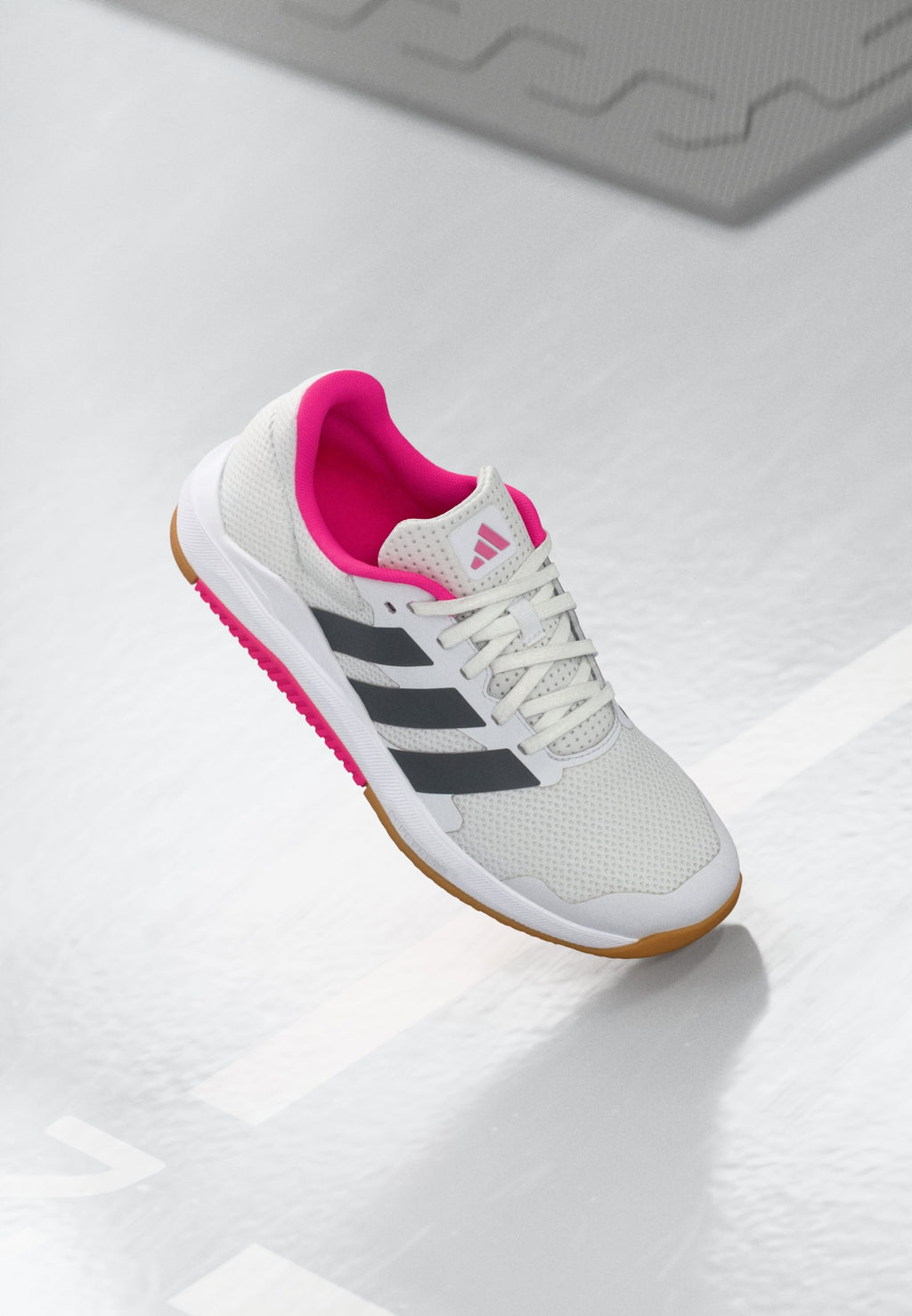 DS BASE - Training shoe - footwear white/grey five/shock pink