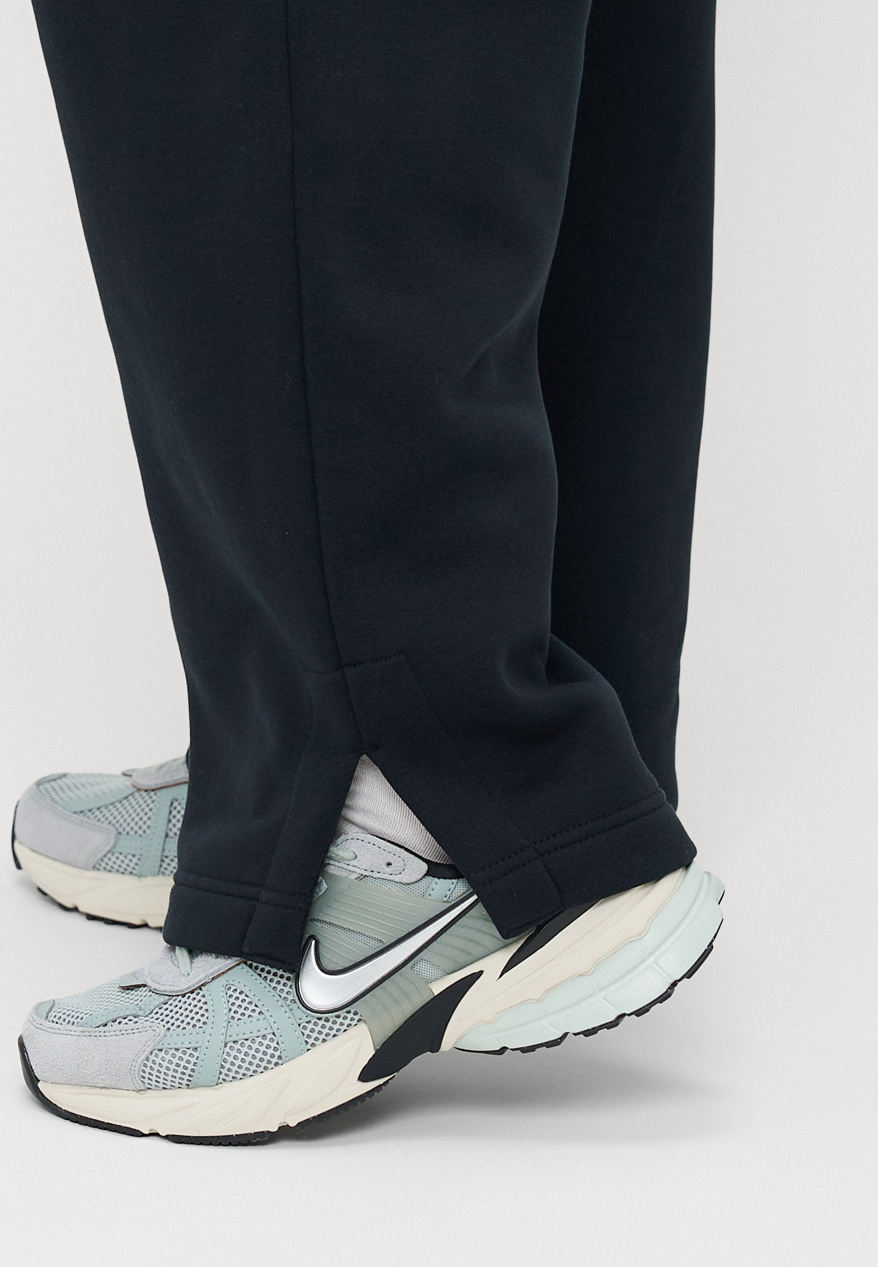 WIDE  - Tracksuit bottoms - black
