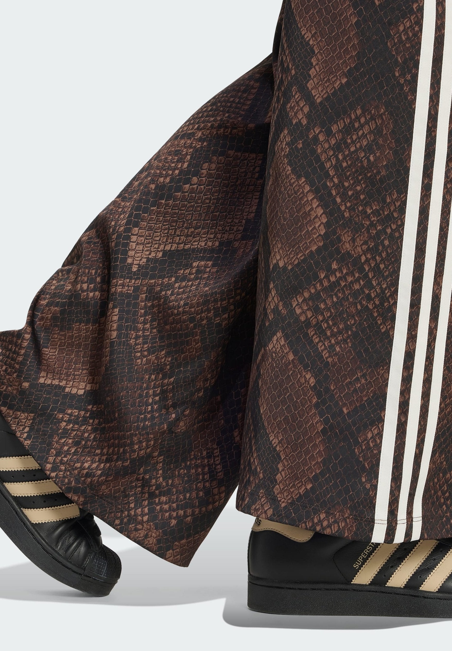 STN WL PANTS - Tracksuit bottoms - earth strata aurora coffee