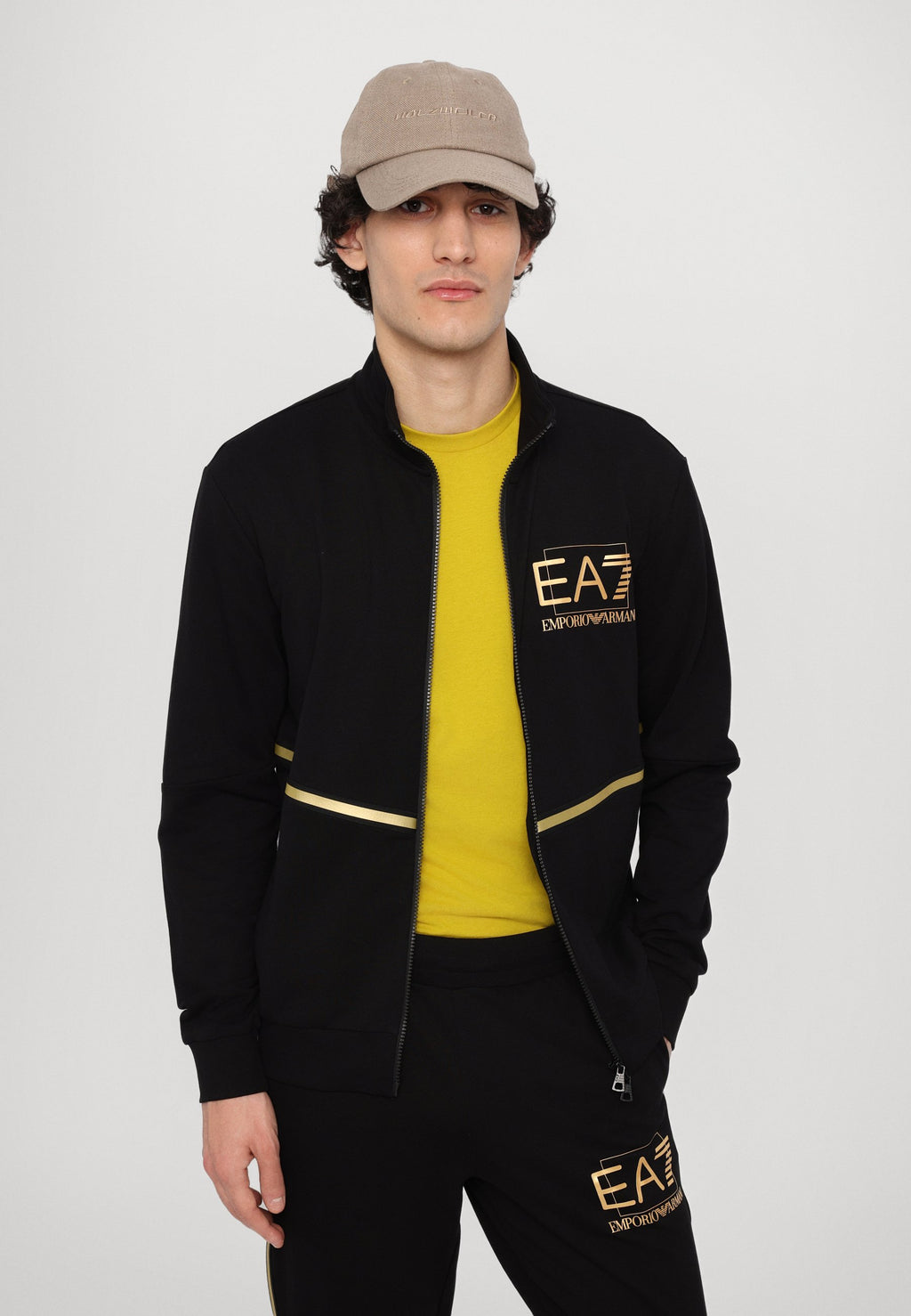 TRAIN VISIBILITY - Tracksuit - black/gold-coloured