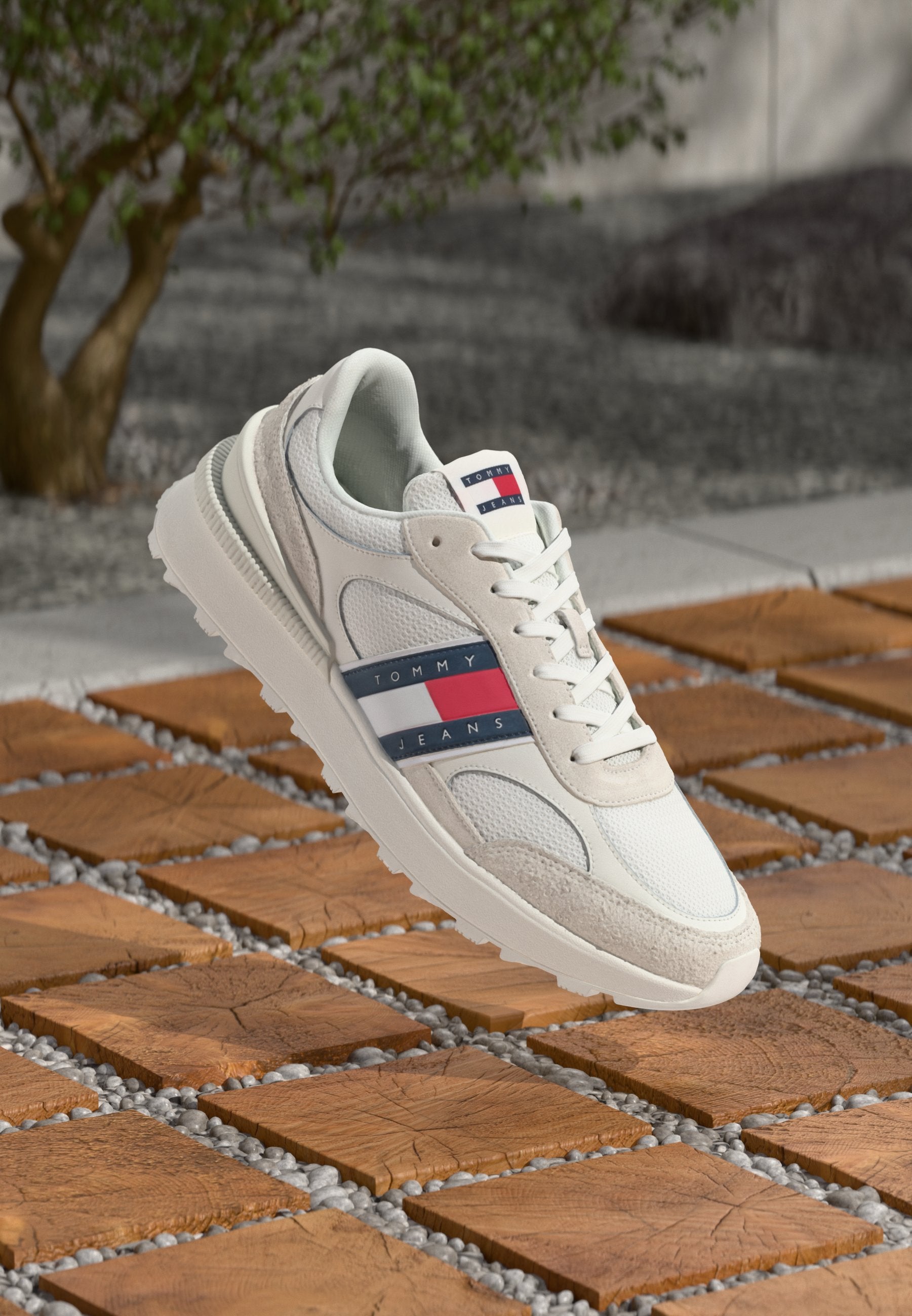 ESSENTIAL TECHNICAL MESH CLEAT TRAINERS - Trainers - ecru