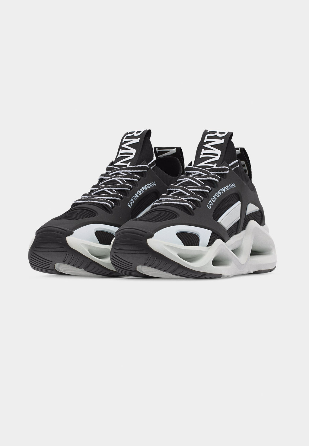 INFINITY CAGE UNISEX - Trainers - black/white