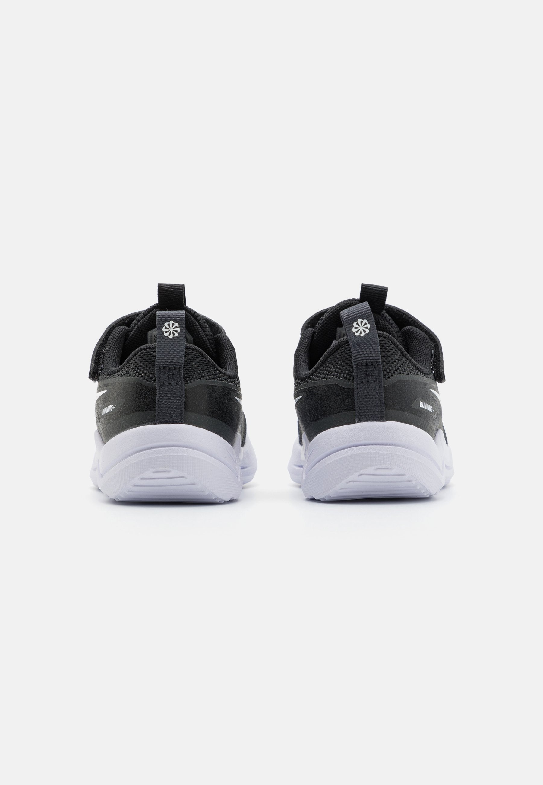 COSMIC RUNNER UNISEX - Road running shoes - black/white/anthracite