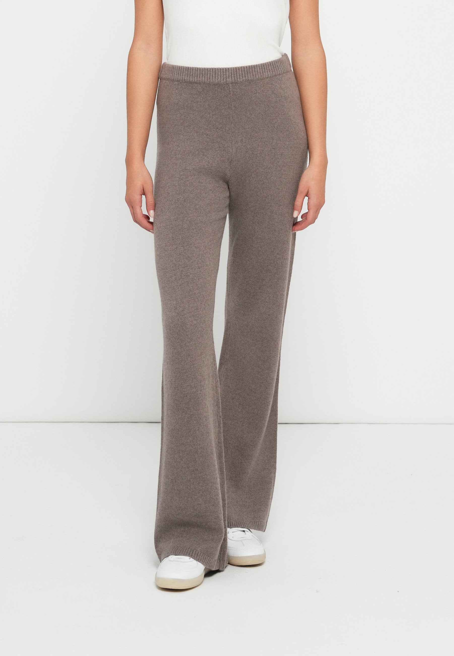 Trousers - toasted almond