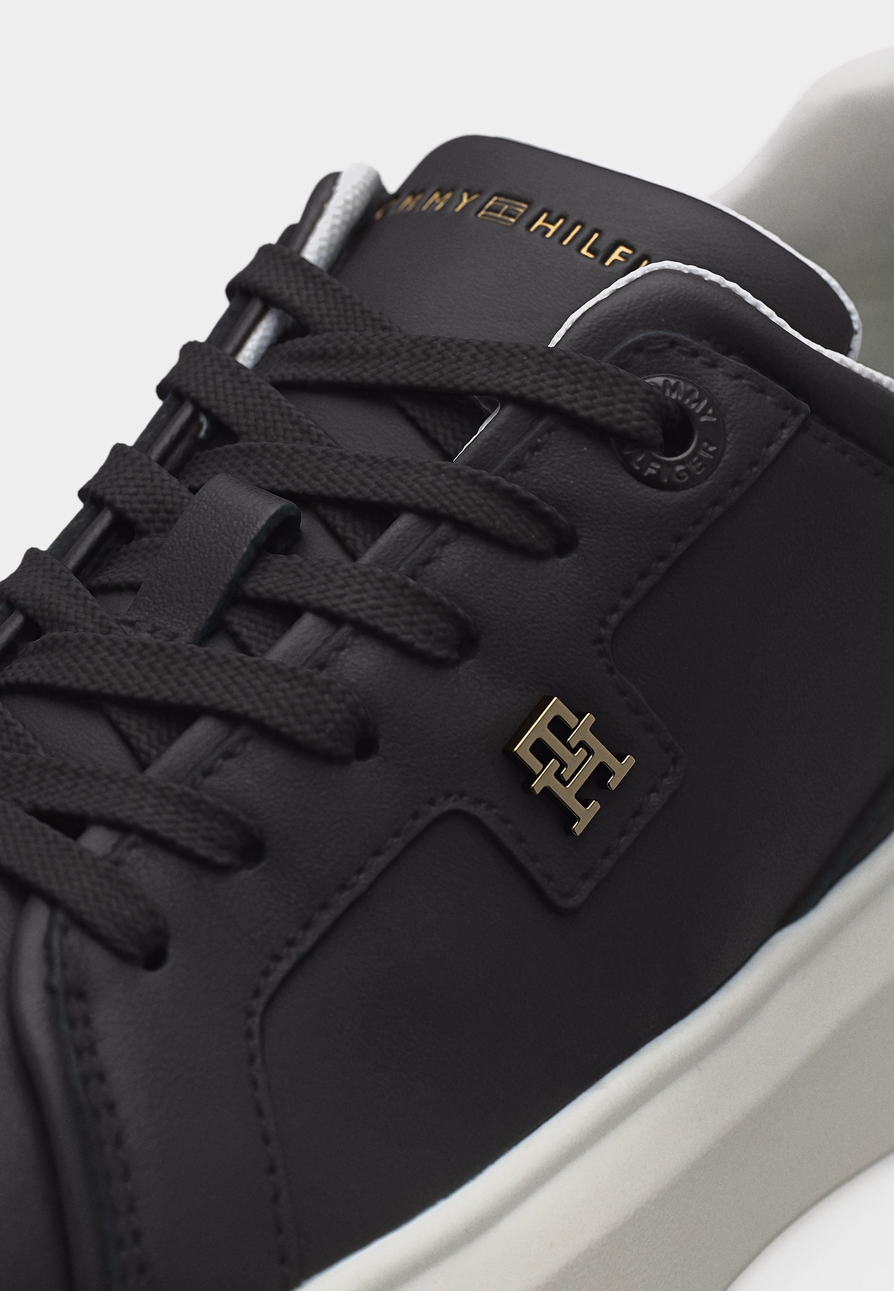 TH CHIC PLATFORM - Baskets - black