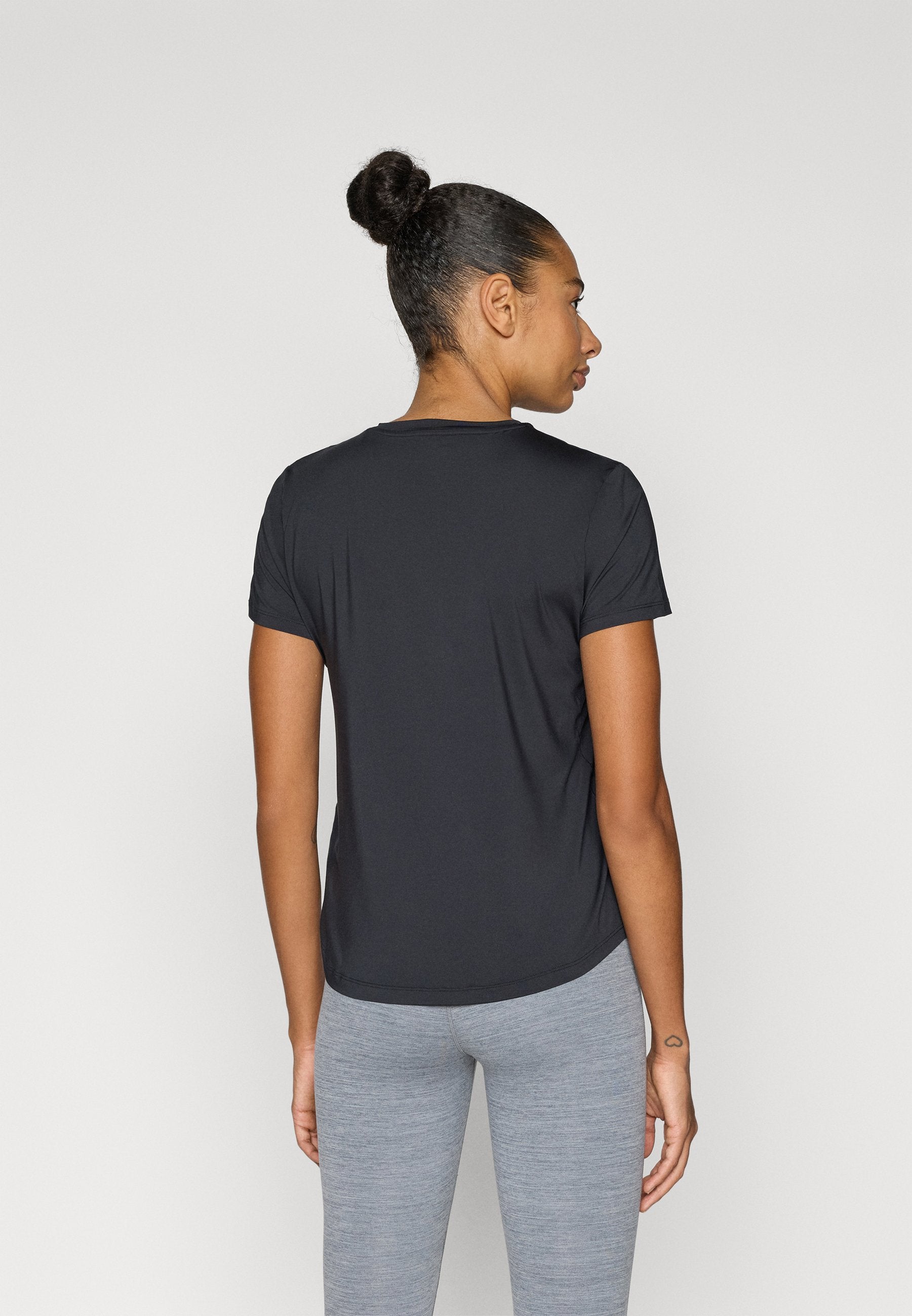 ONE CLASSIC - Sports T-shirt - black/white