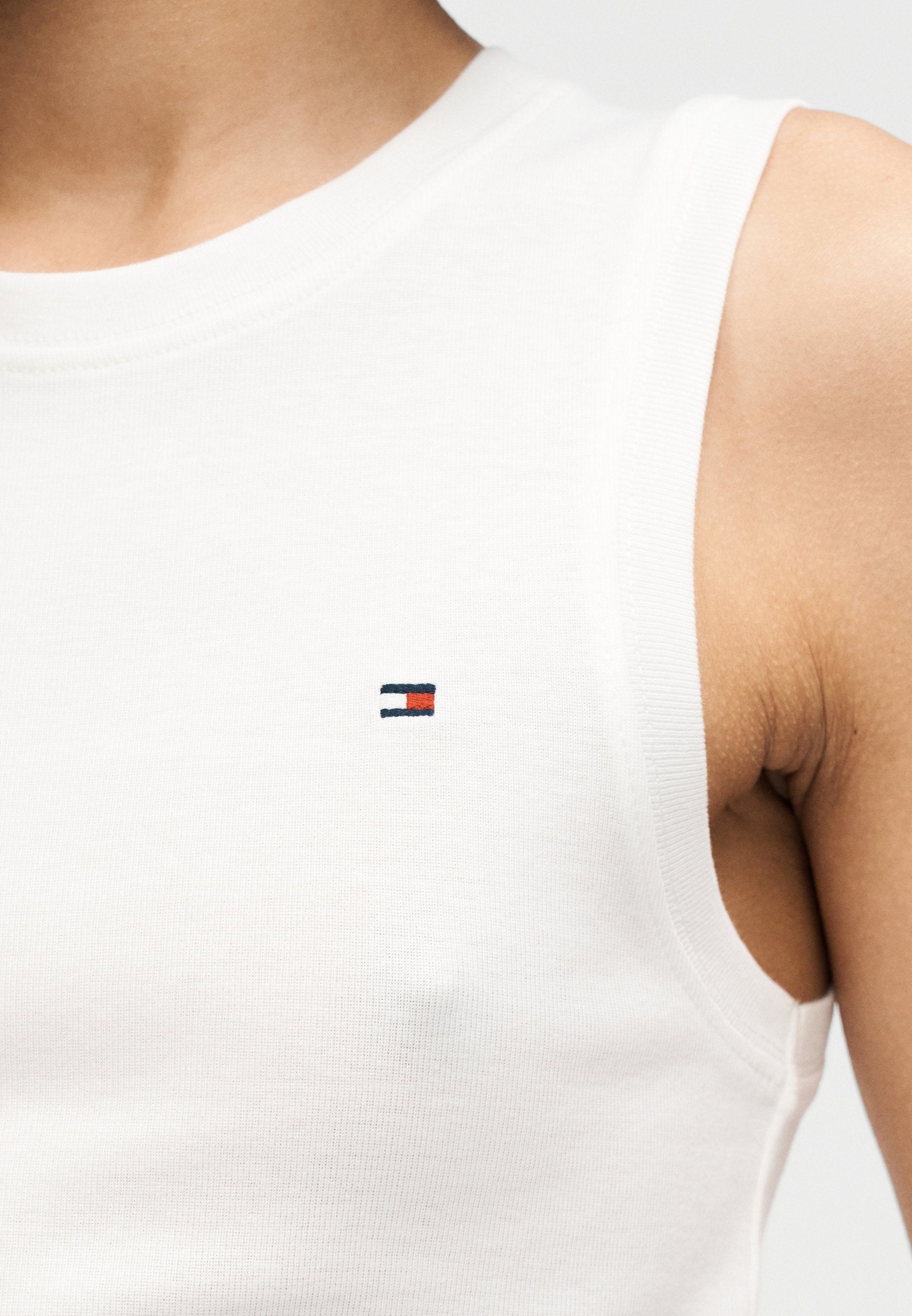 SLIM CREW NECK TANK TOP - Top - ecru