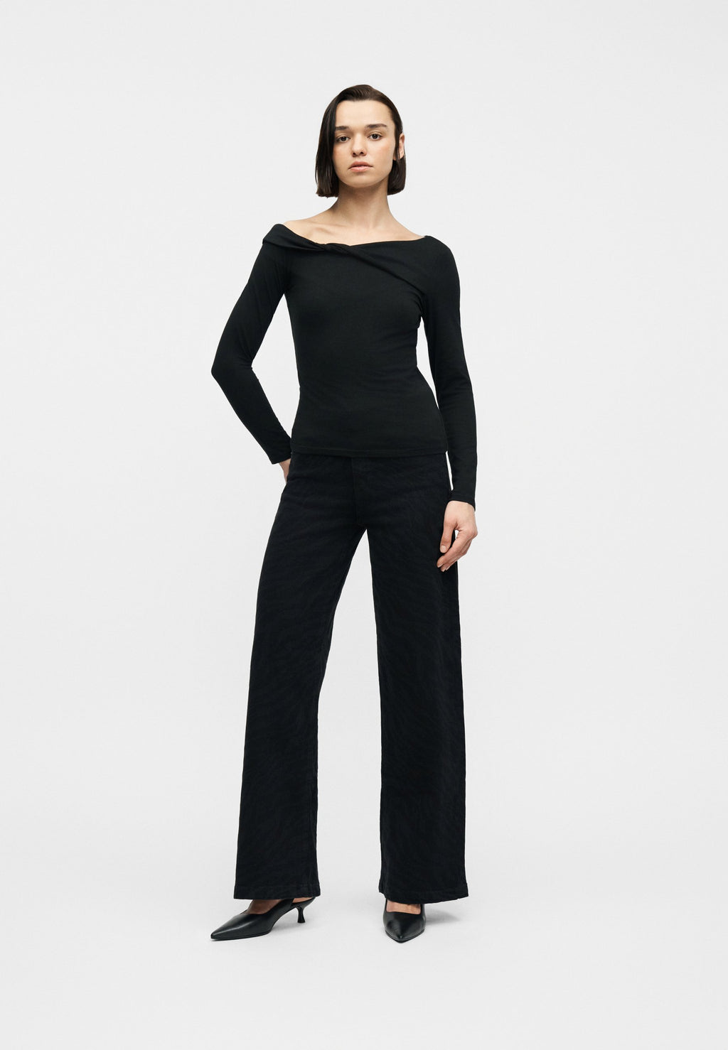 Long sleeved top - black