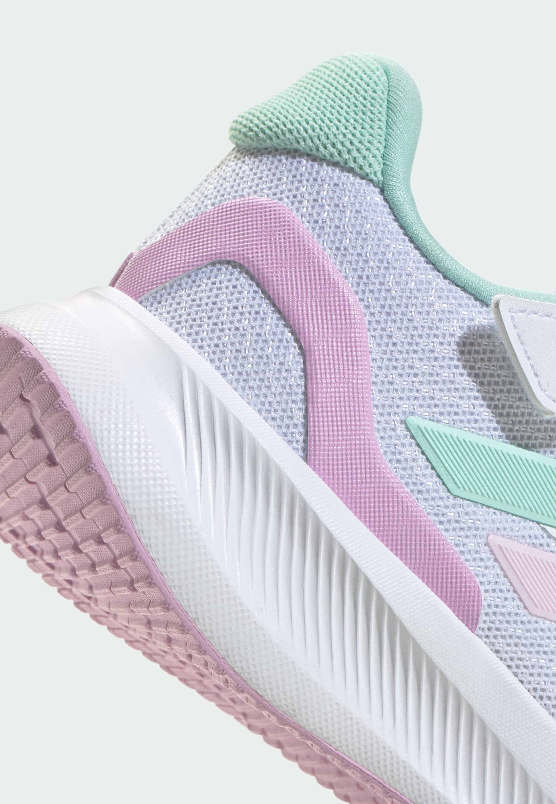 RUNFALCON 5 UNISEX - Road running shoes - cloud white   clear mint   clear pink