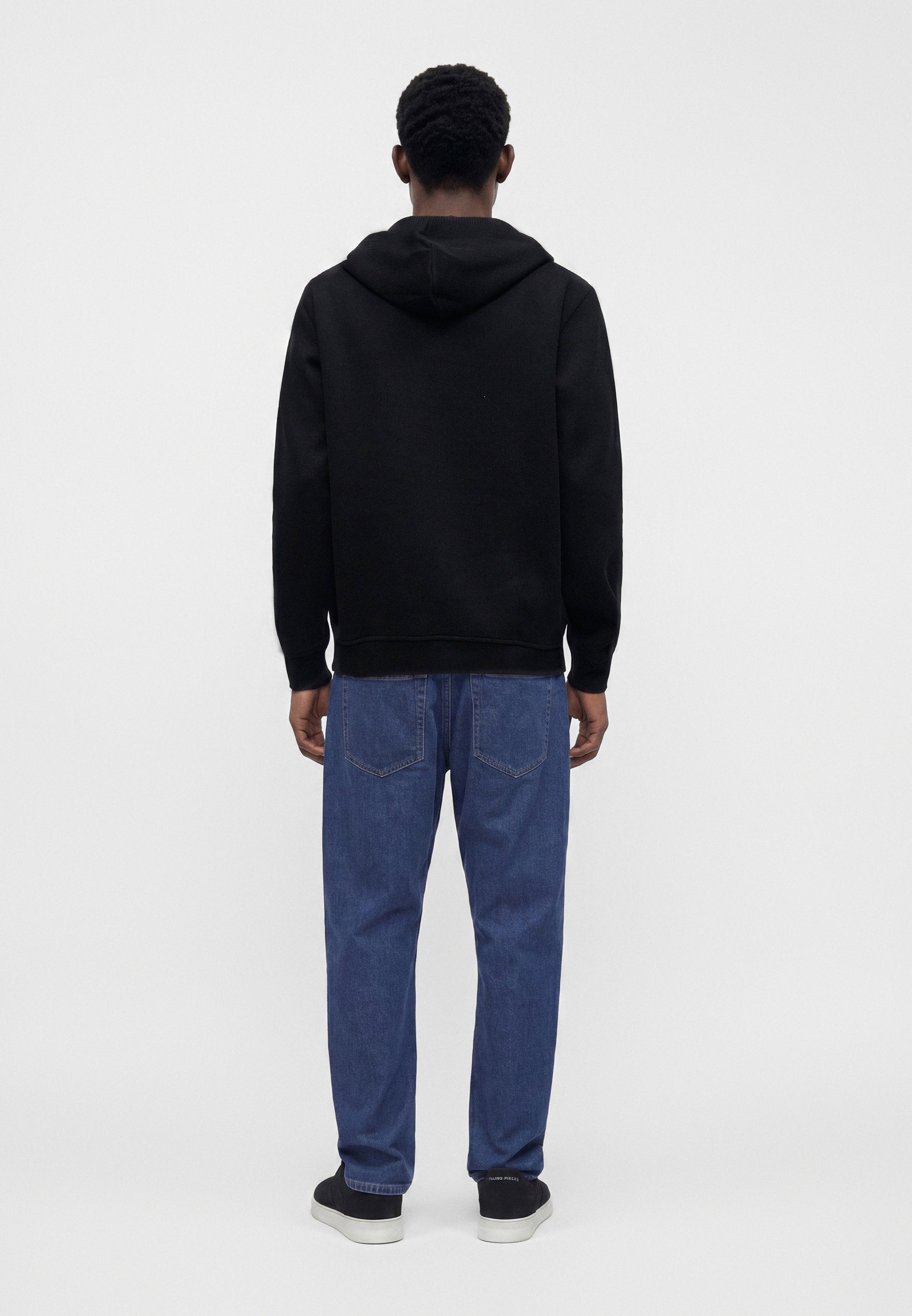 TRAIN REFINED HOODIE - سترة هودى - أسود