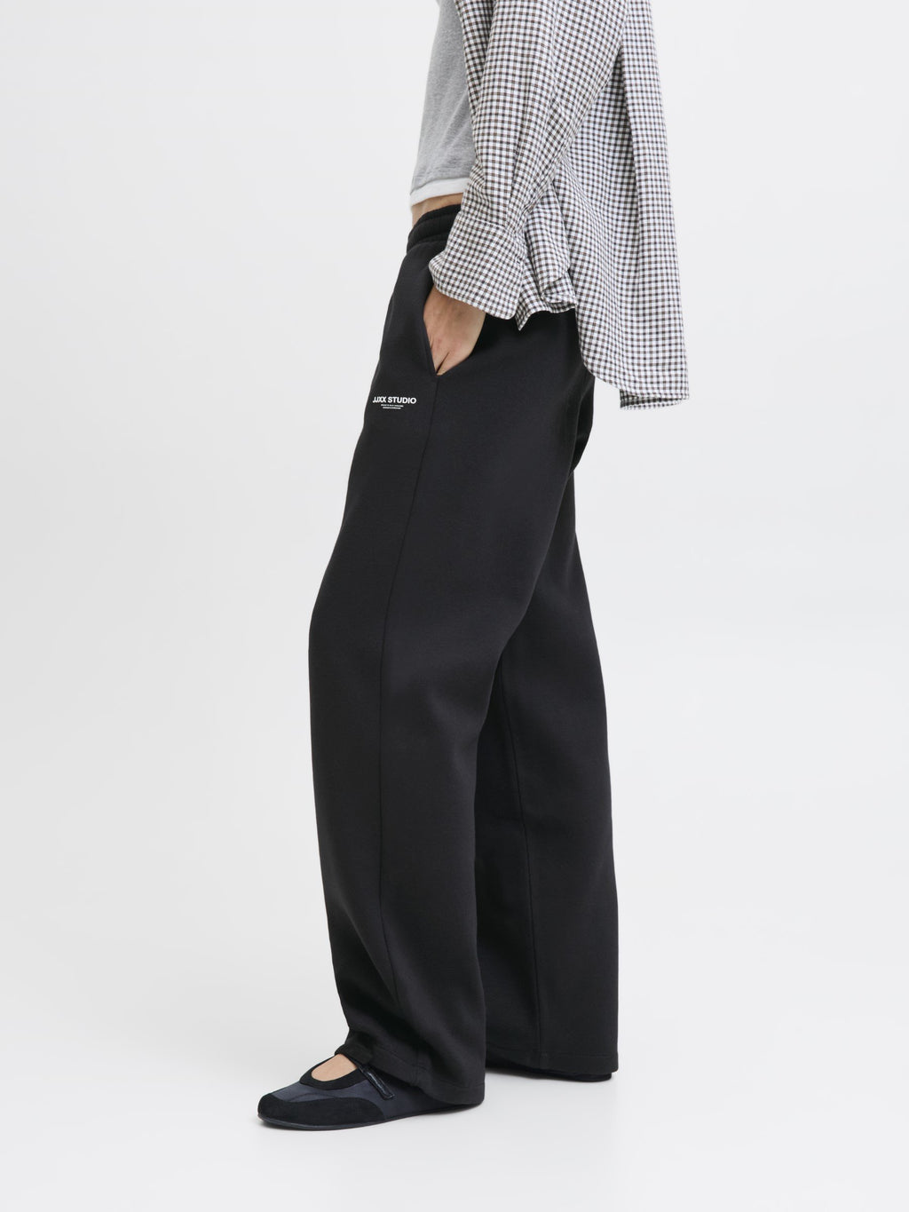JXSTUDIO - Tracksuit bottoms - black/bright white