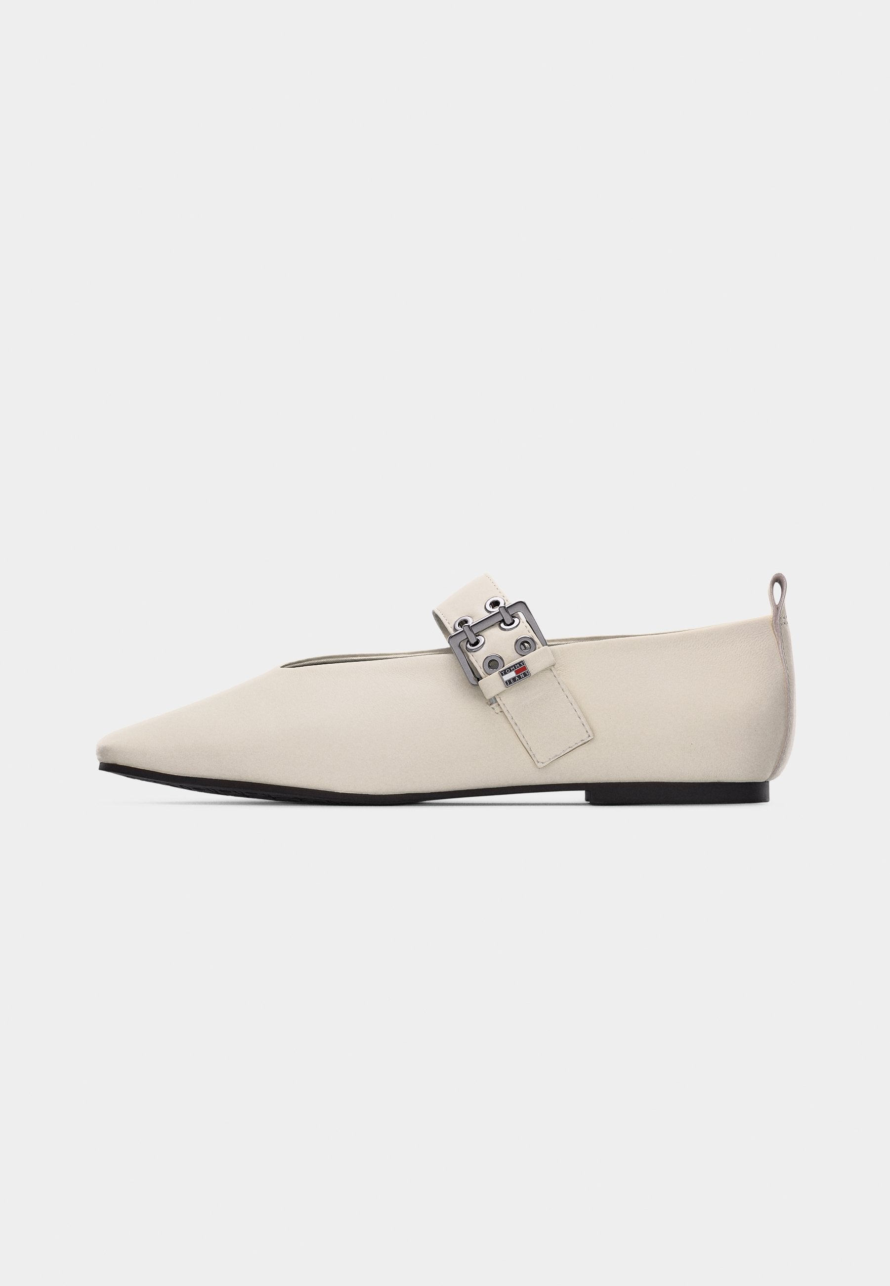 TJW BALLERINA BUCKLE - Ankle strap ballet pumps - ivory