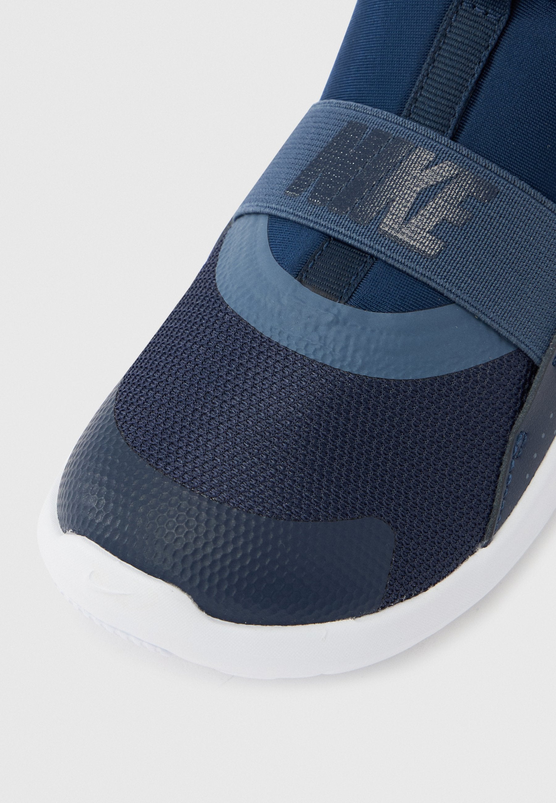 FLEX RUNNER UNISEX - Road running shoes - midnight navy/blue void/black