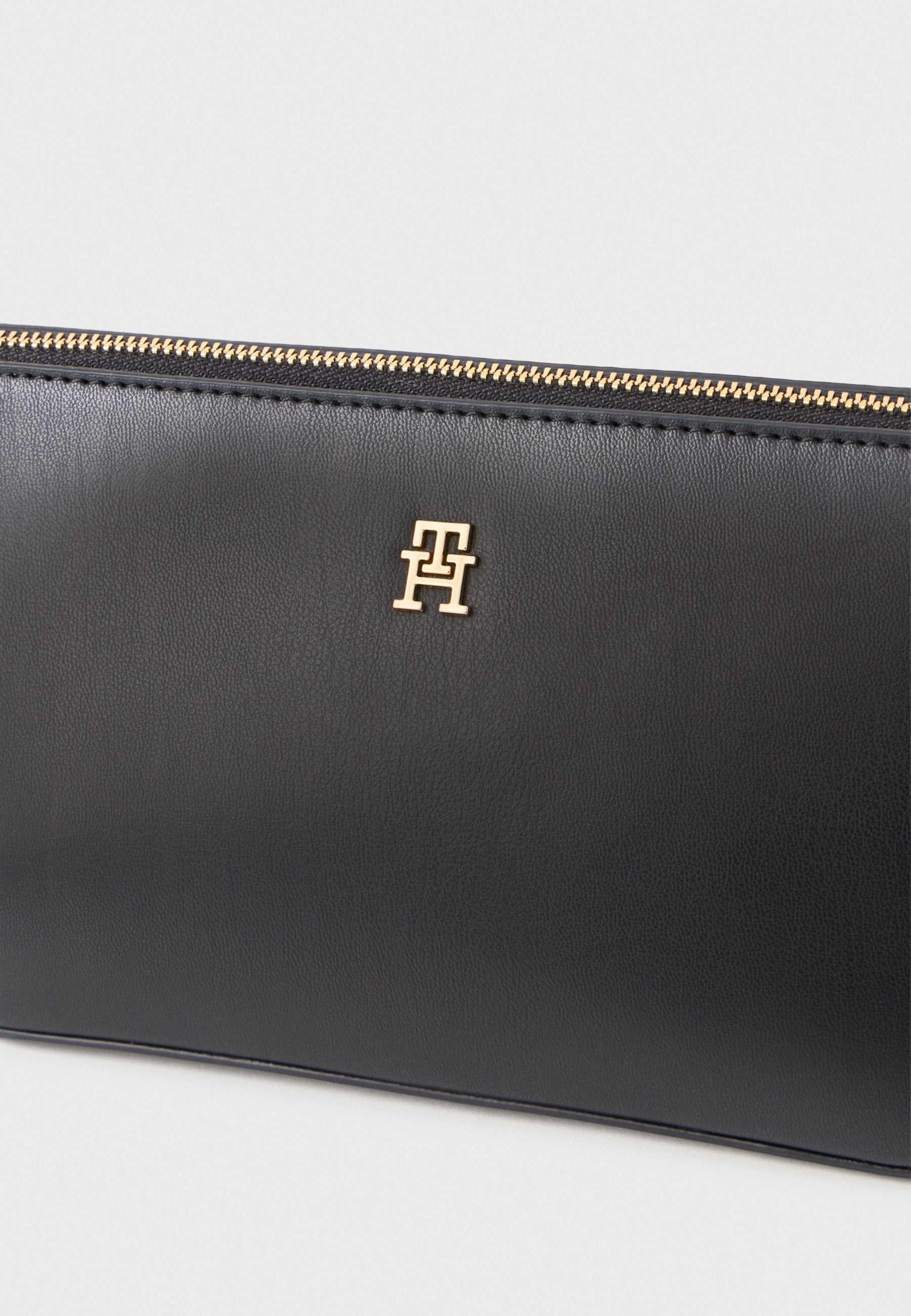 ICON MAKE UP - Trousse de toilette - noir