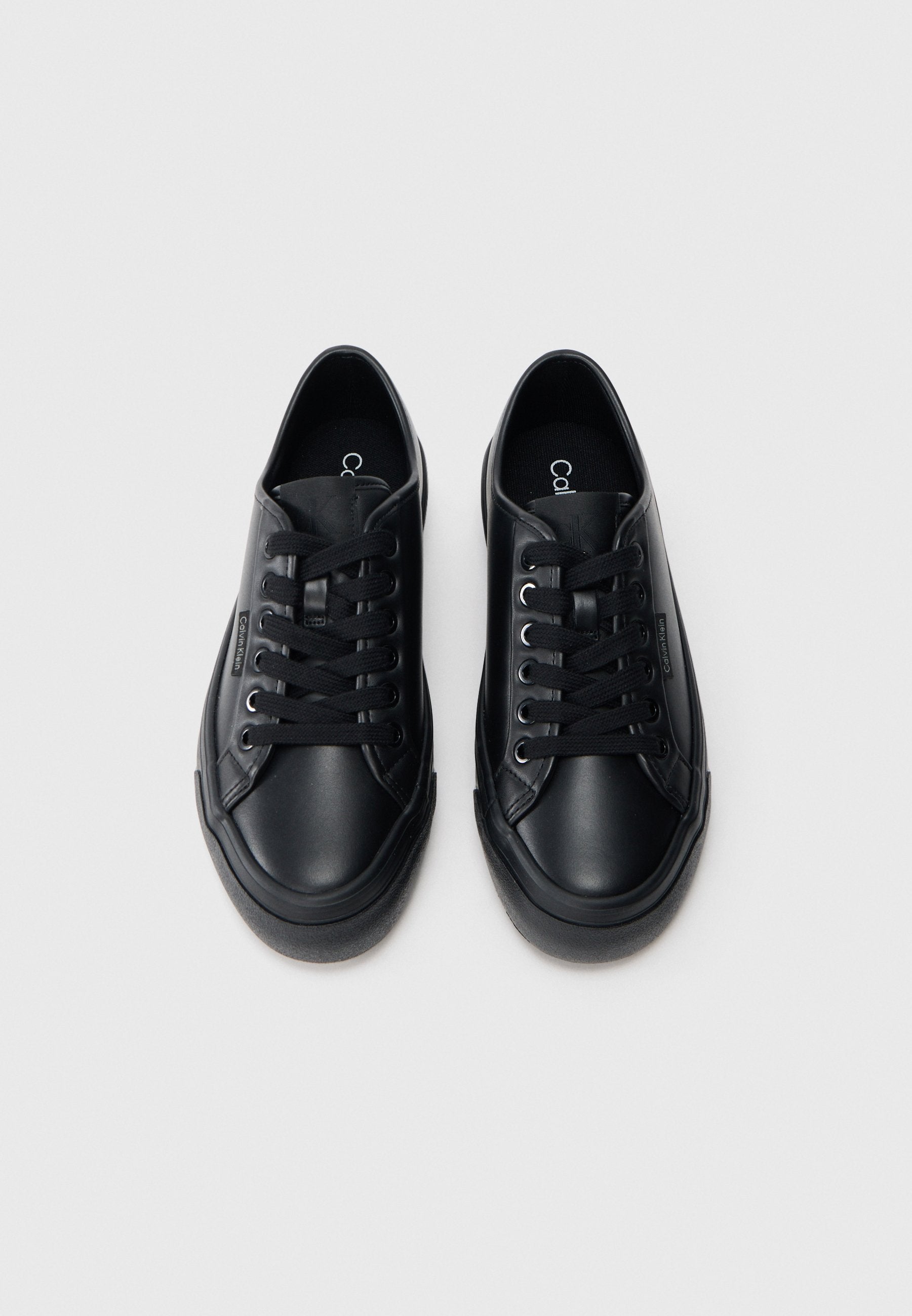 VULC - Trainers - black
