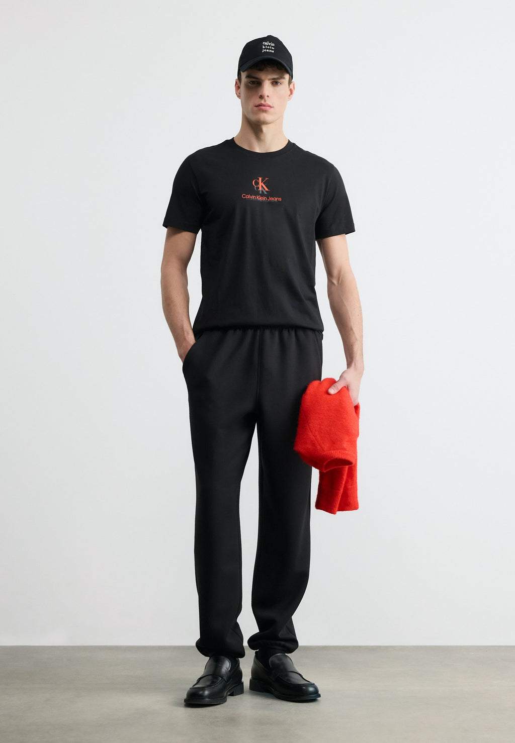 SHADOW LOGO TEE - Print T-shirt - black
