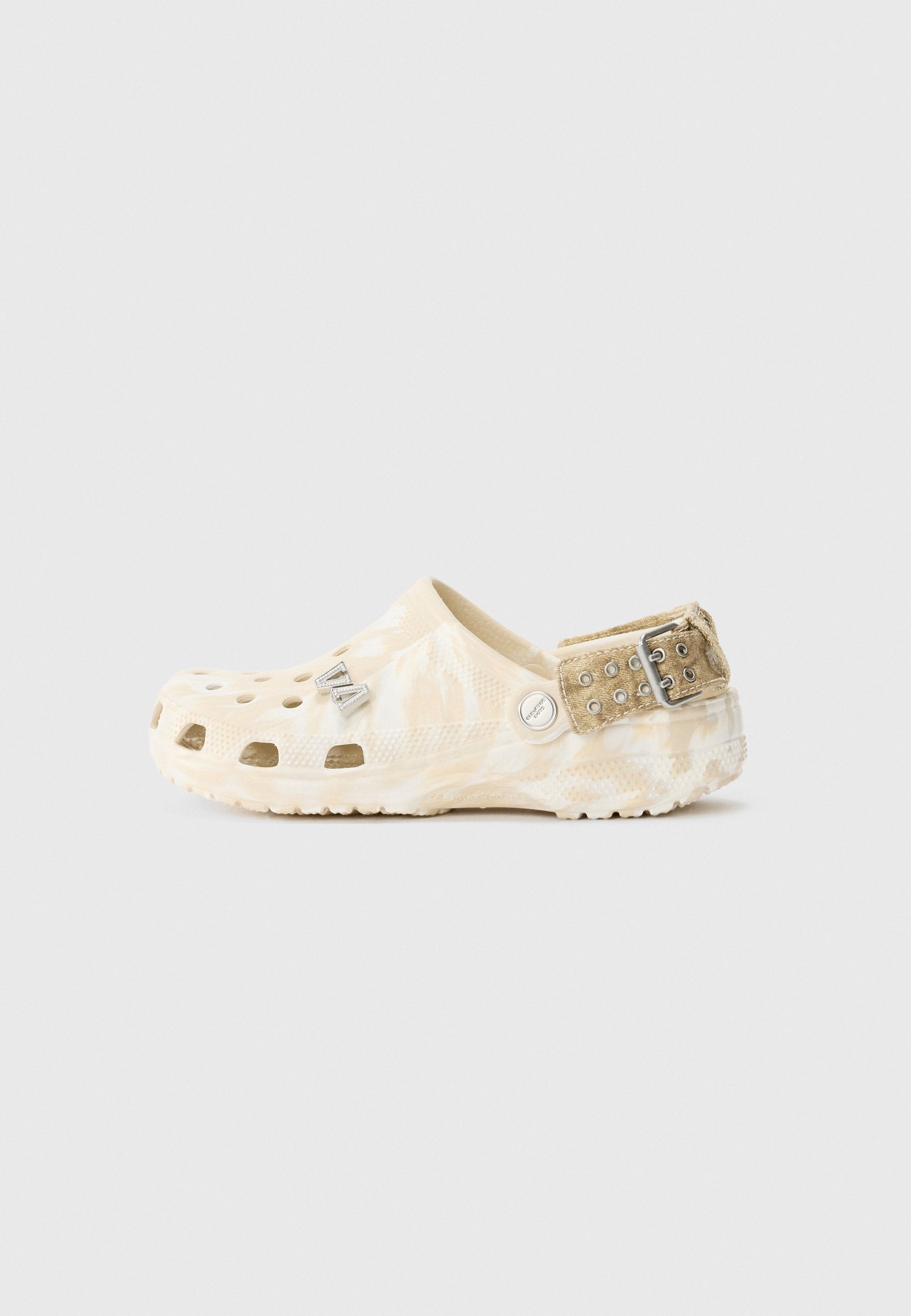 ELEVATOR BOYS X CROCS CLASSIC CLOG UNISEX - أحذية - رملية