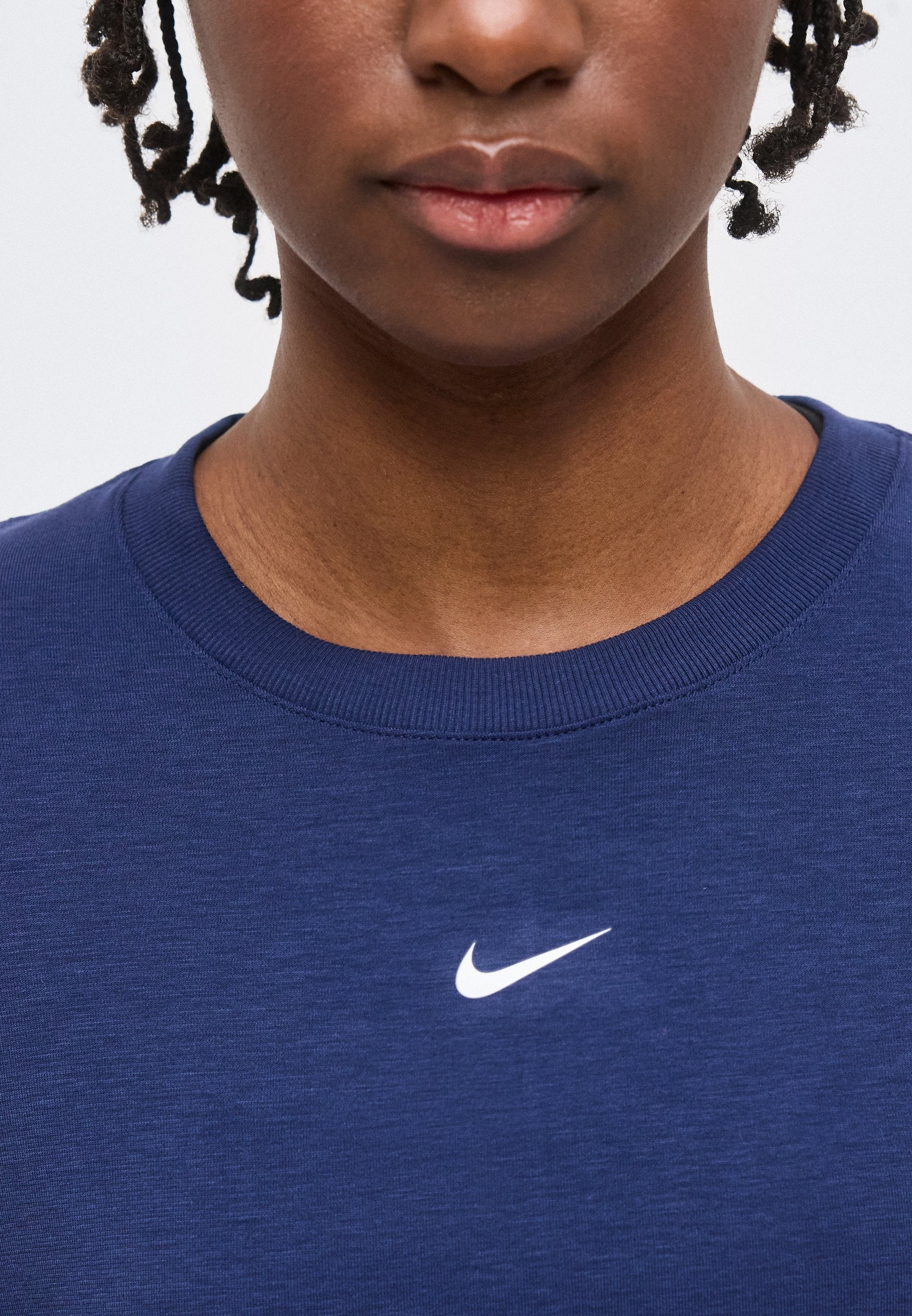 ONE RELAXED - Sports T-shirt - midnight navy/white