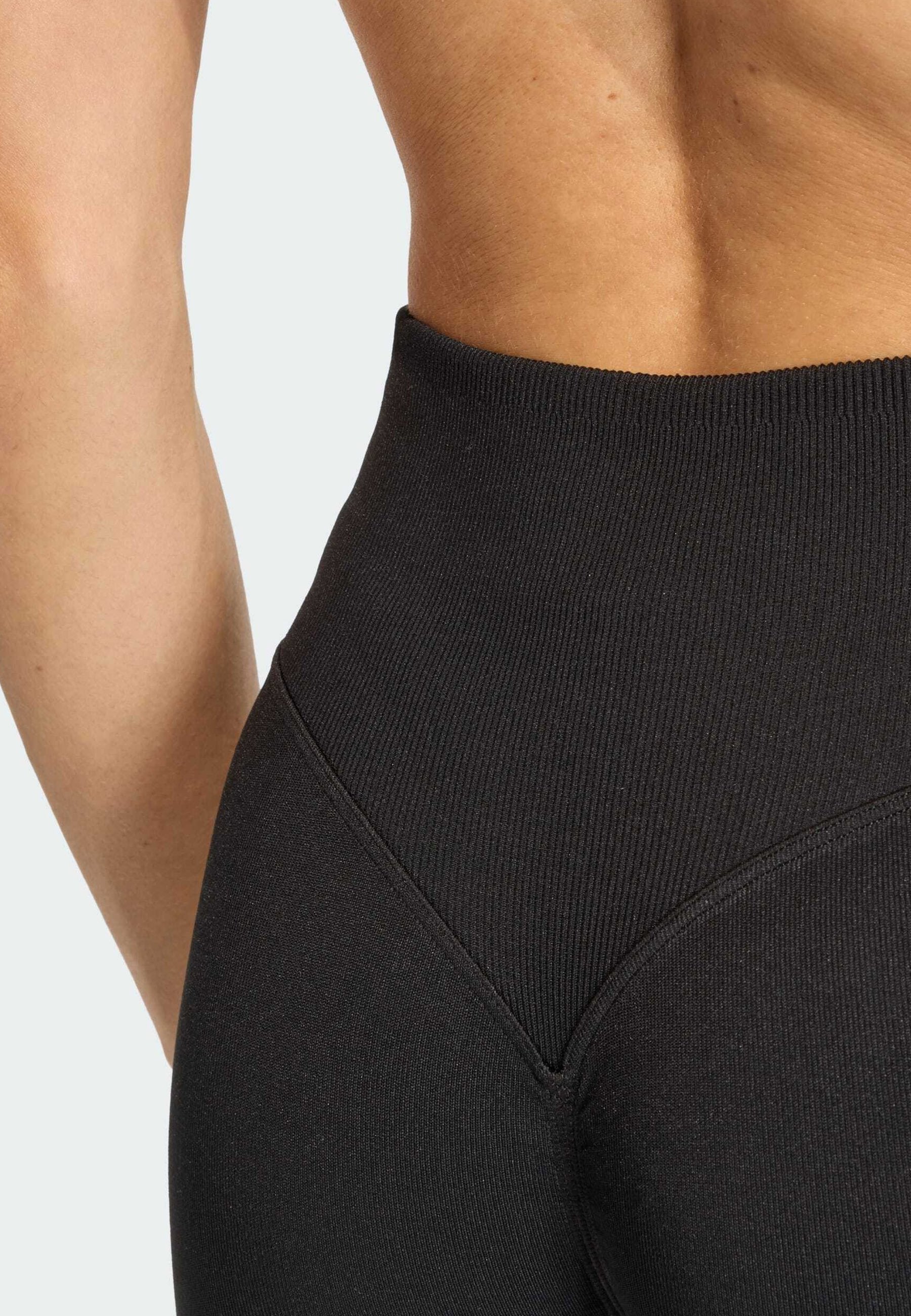 WORKOUT ESSENTIALS KNIT SCRUNCH 5 INCH - Leggings - black
