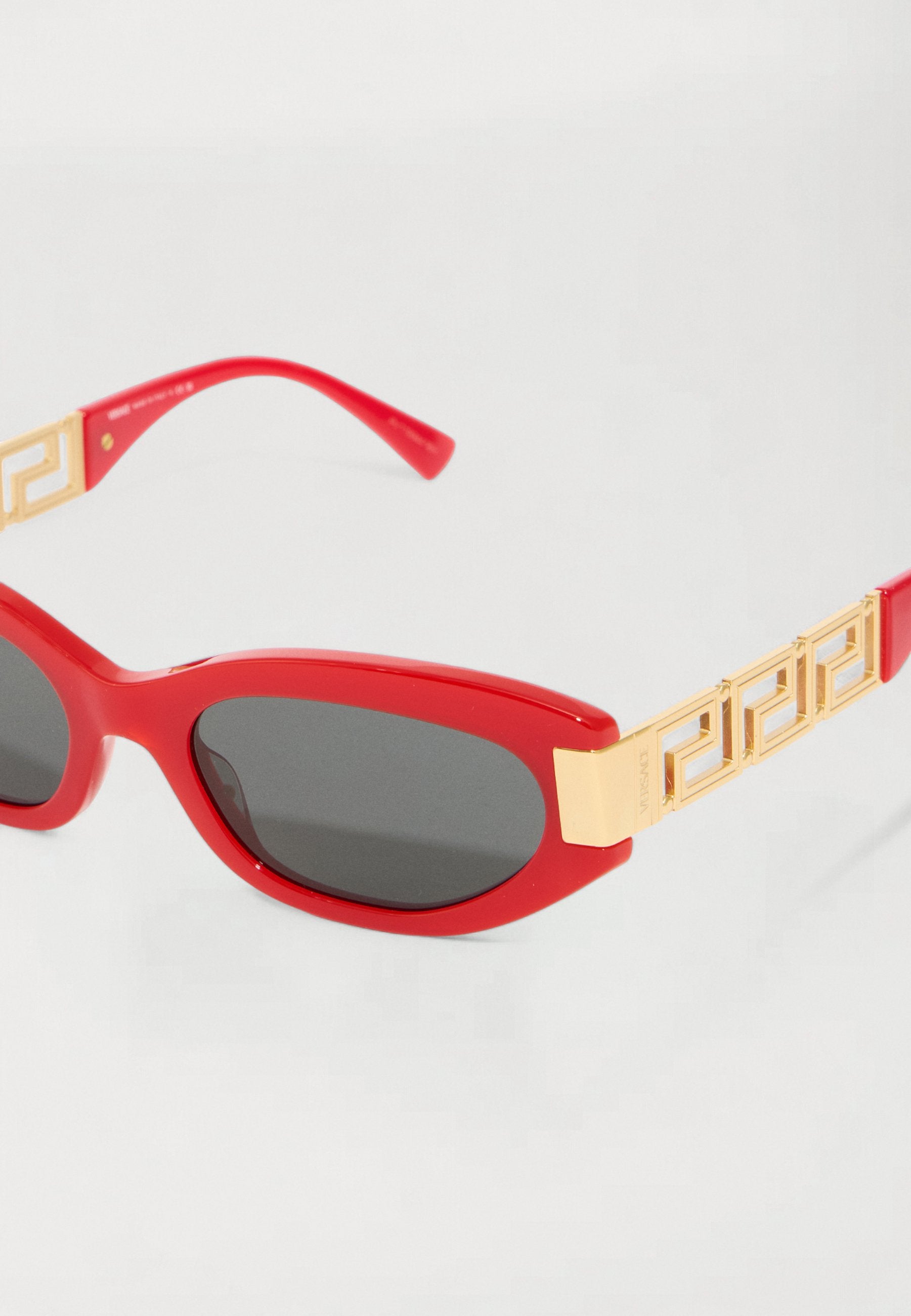 Sunglasses - full red/dark grey