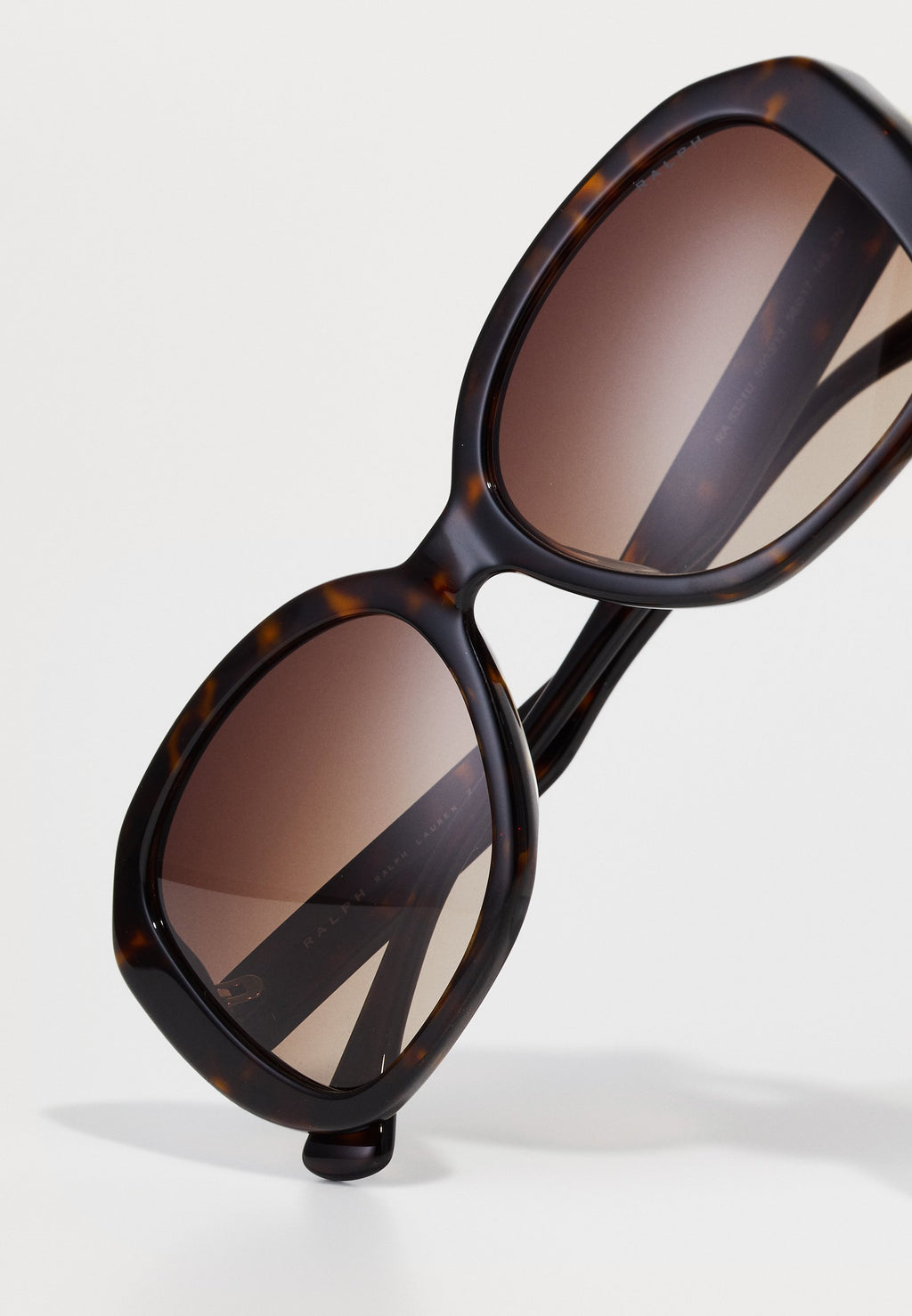 Sunglasses - shiny brown havana