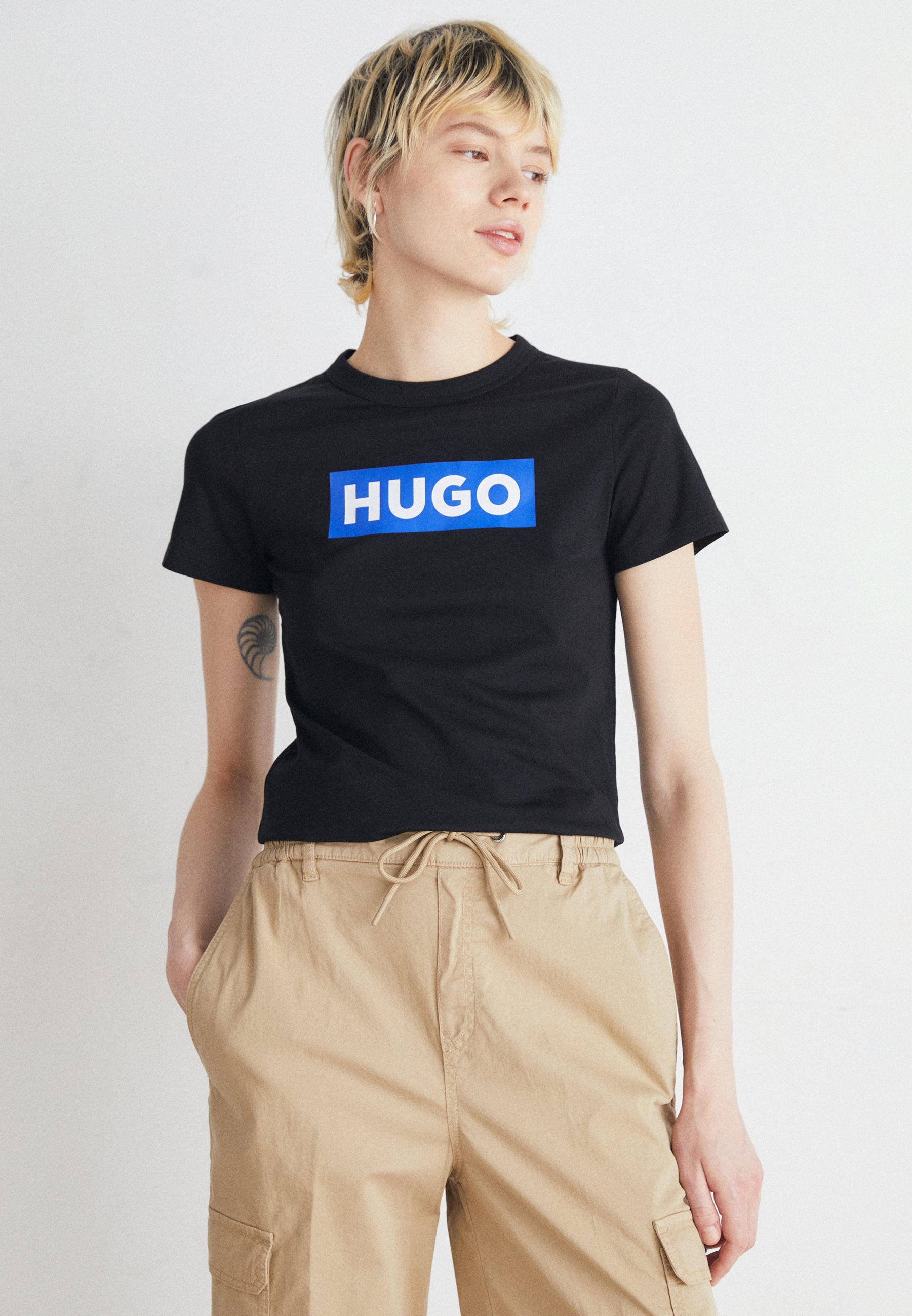 CLASSIC TEE - Print T-shirt - black