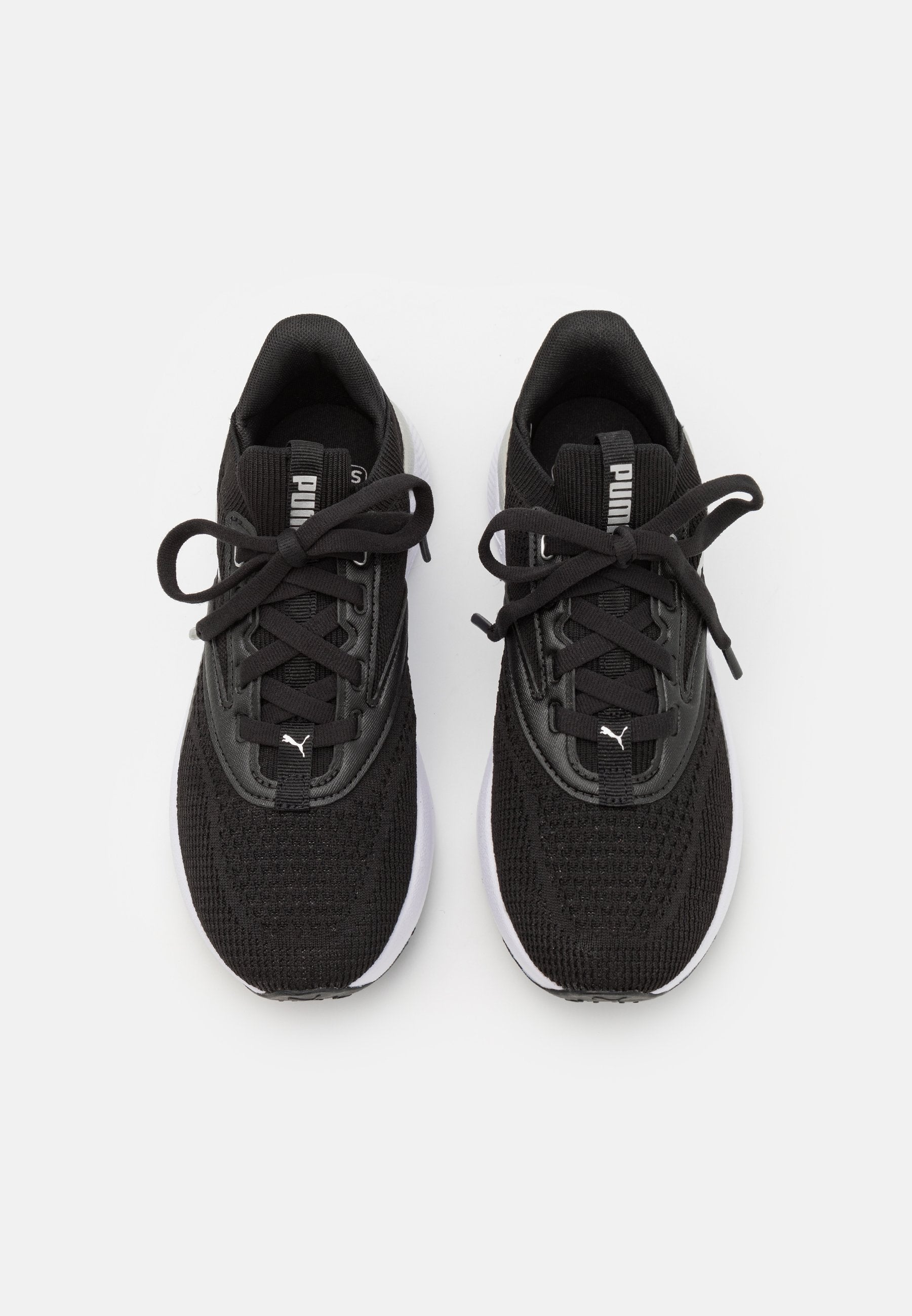 SOFTRIDE MAYVE - Training shoe - black/white