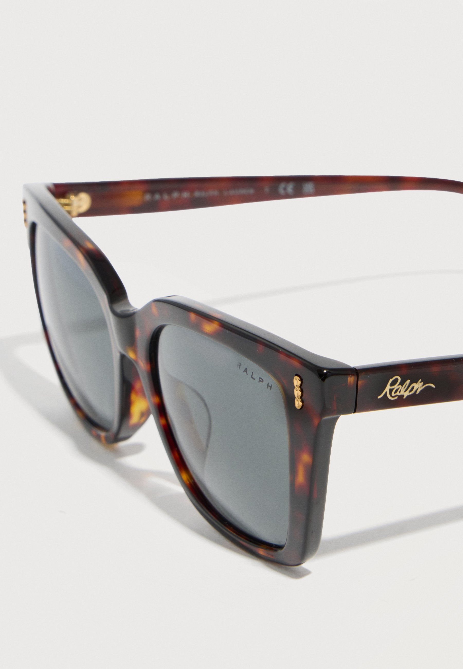 Sunglasses - dark brown