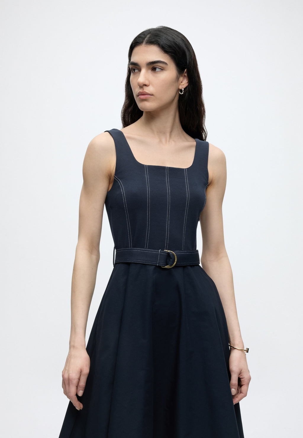 ROBE À SURPIQÛRES CONTRASTANTES - Robe de jour - dark night navy