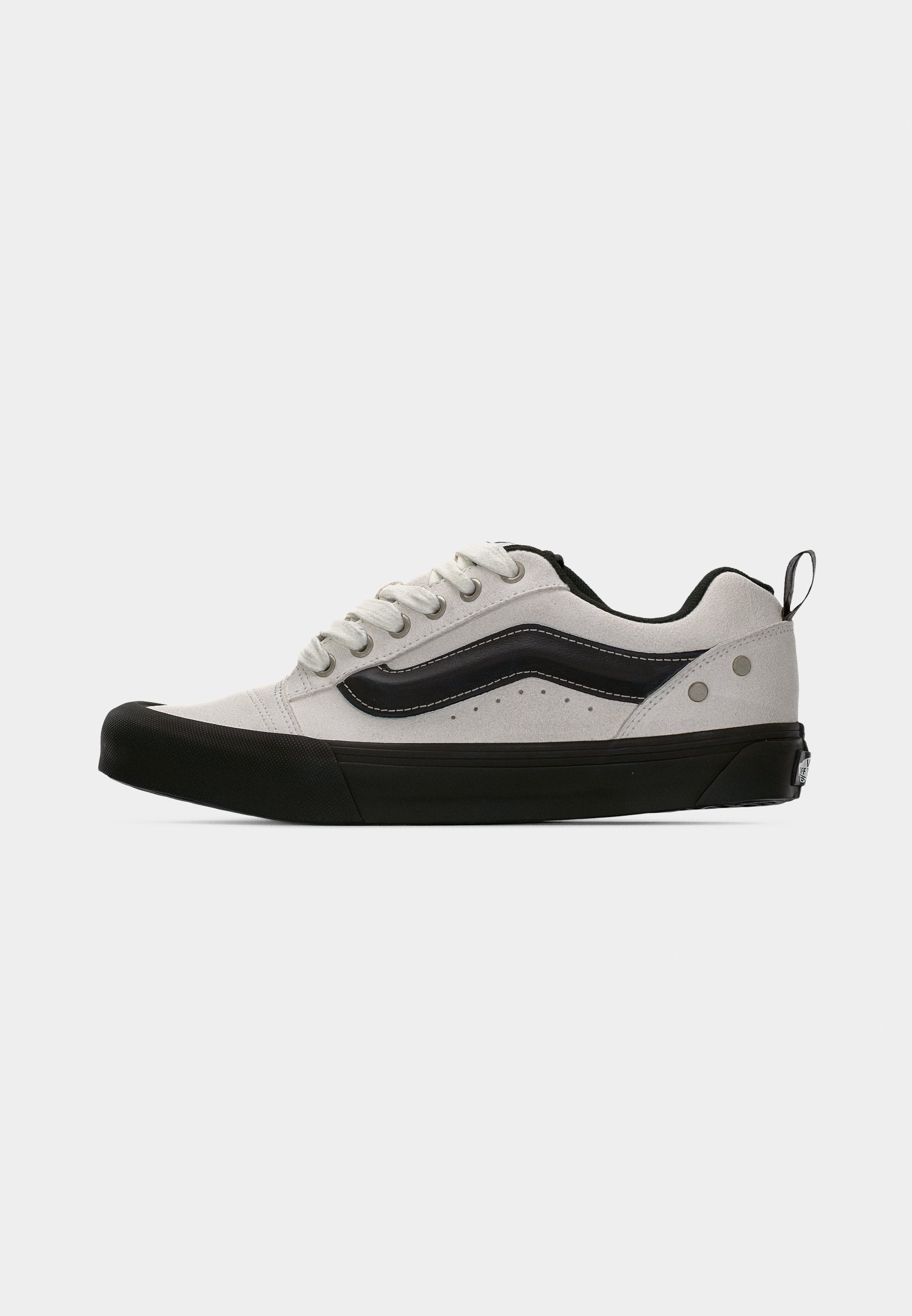 KNU SKOOL UNISEX - Skate shoes - white/grunge white