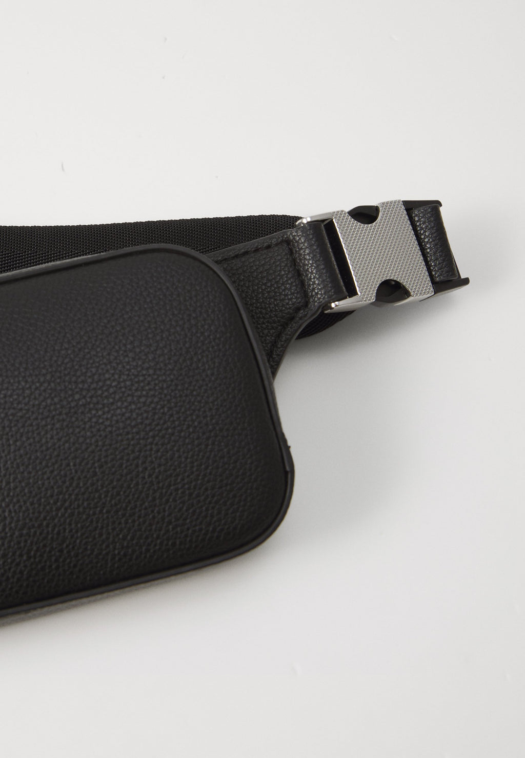 RAY PHONE HOLDER - Phone case - black