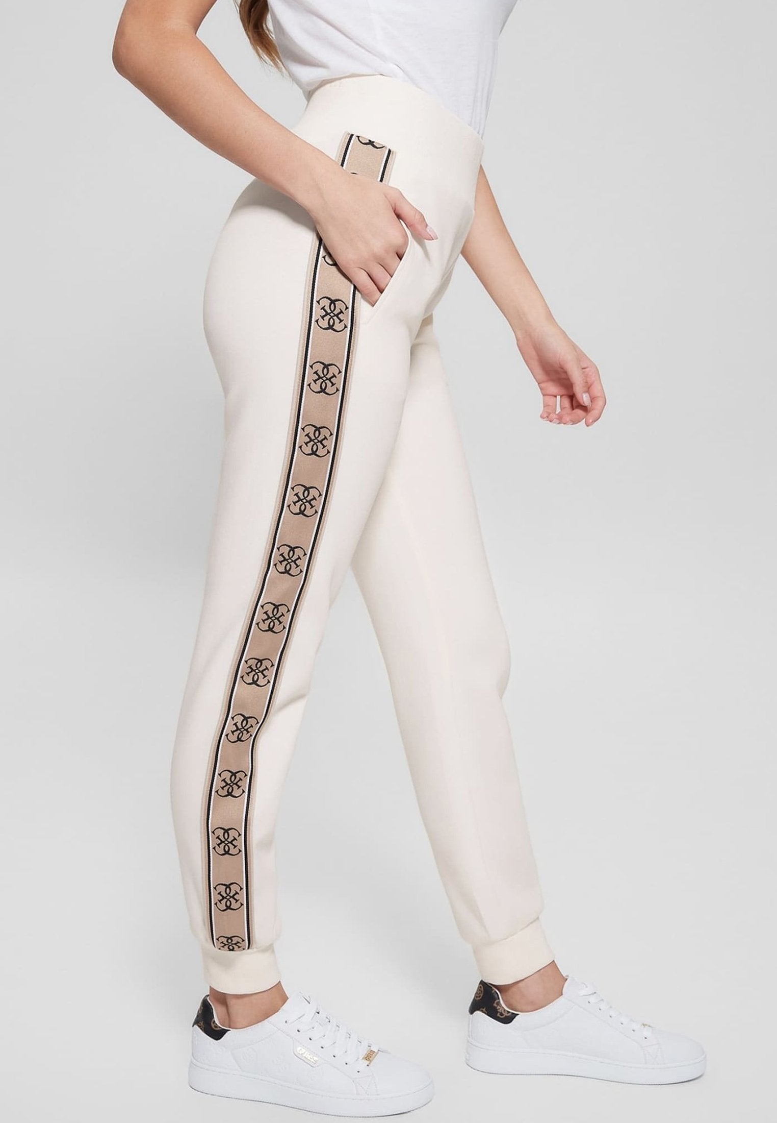 BRITNEY JOGGER - Tracksuit bottoms - bianco