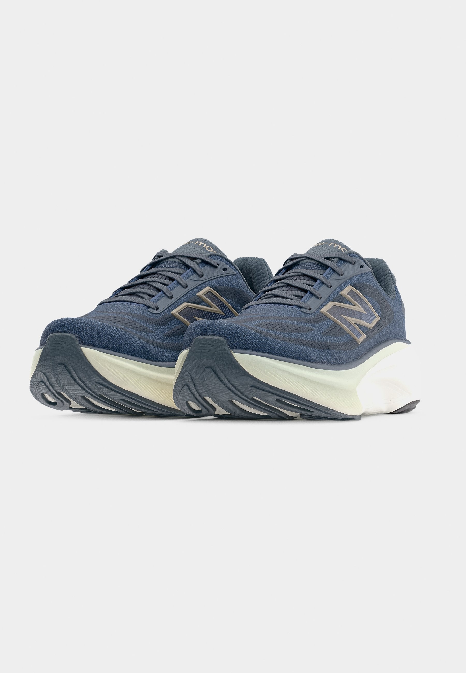 FRESH FOAM X MORE V6 - Road running shoes - graphite