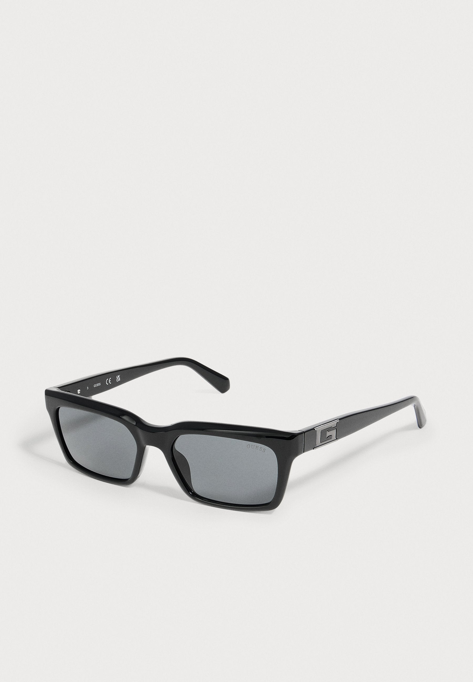 Sunglasses - black
