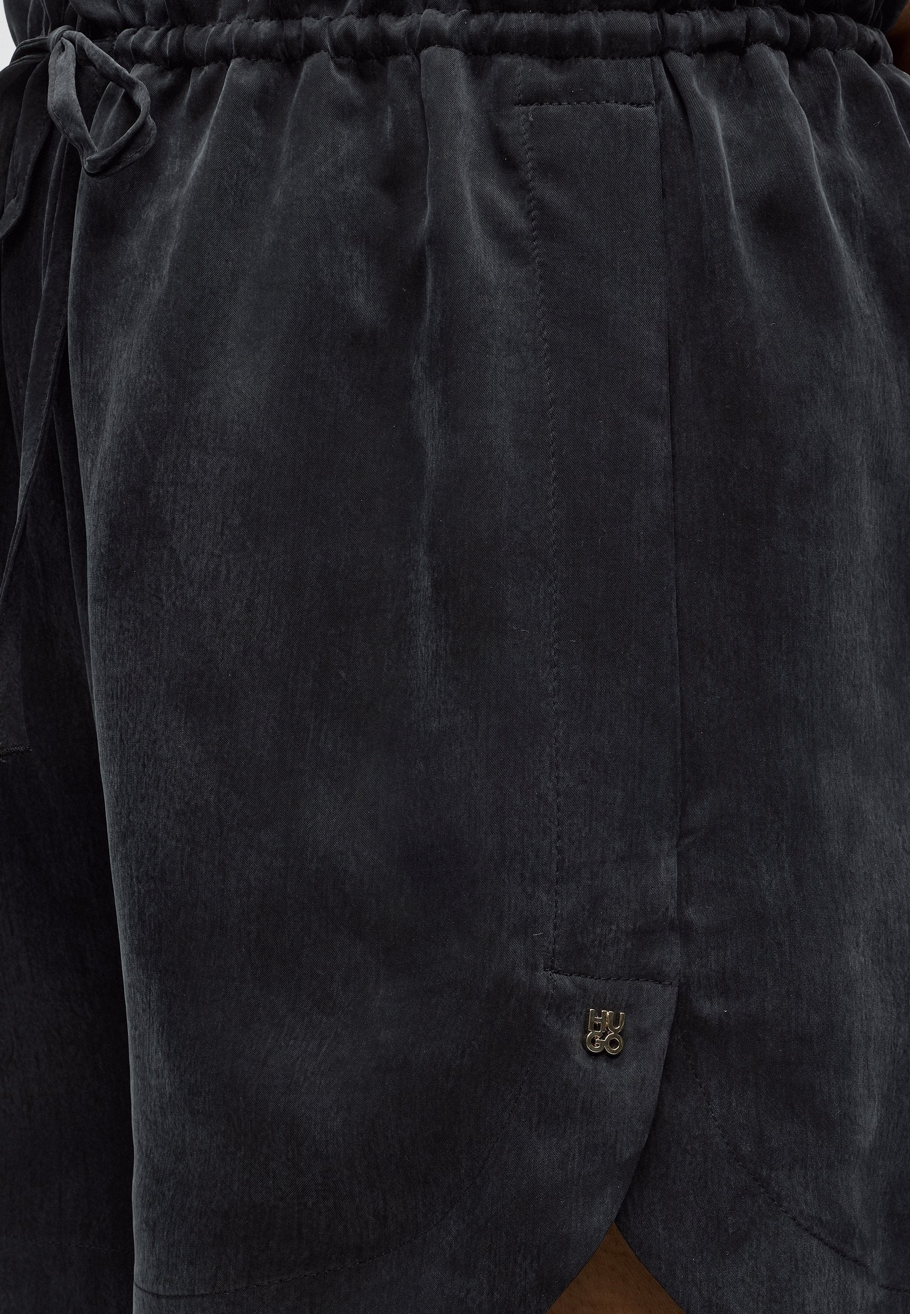 HERMIONE - Shorts - black