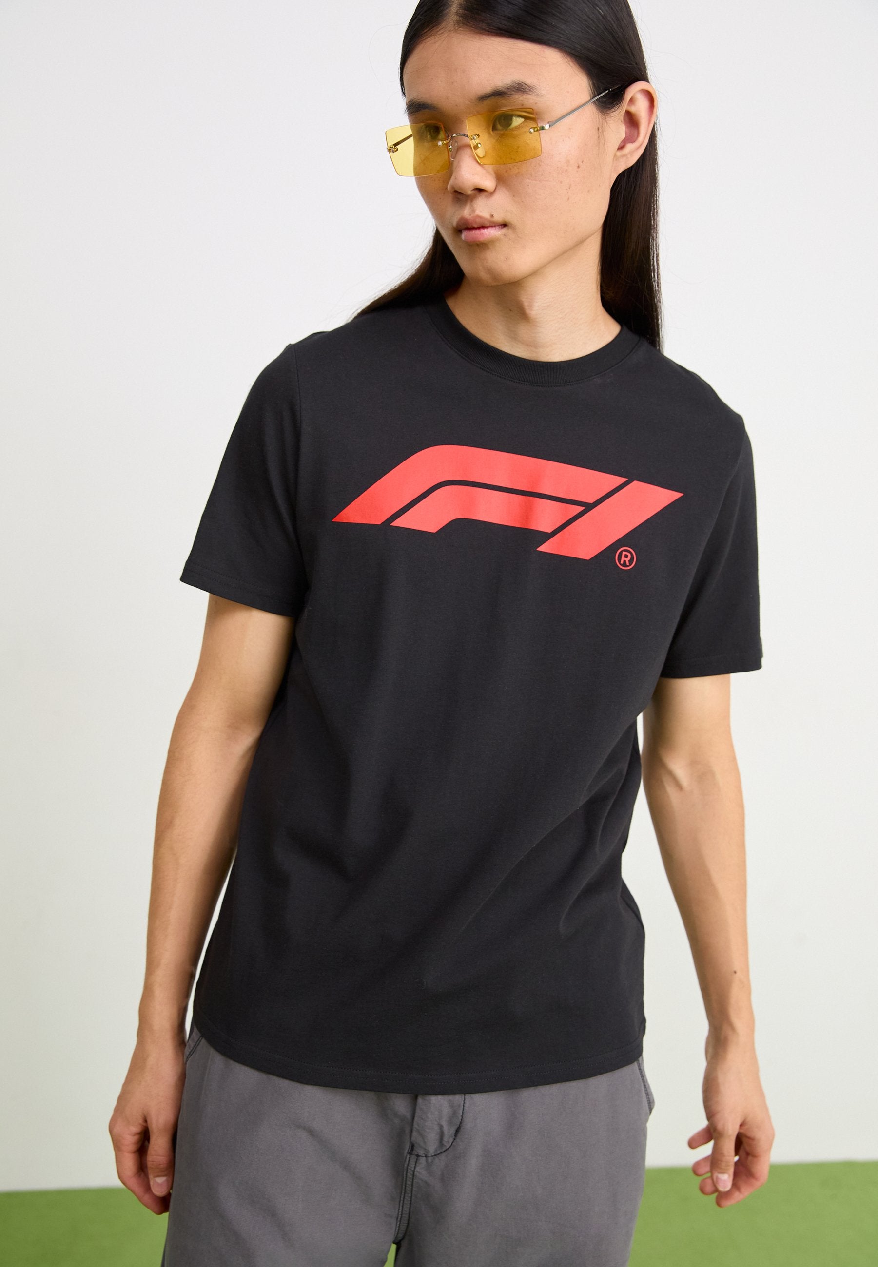 TEE LOGO F1 ESS 180G - T-shirt imprimé - noir