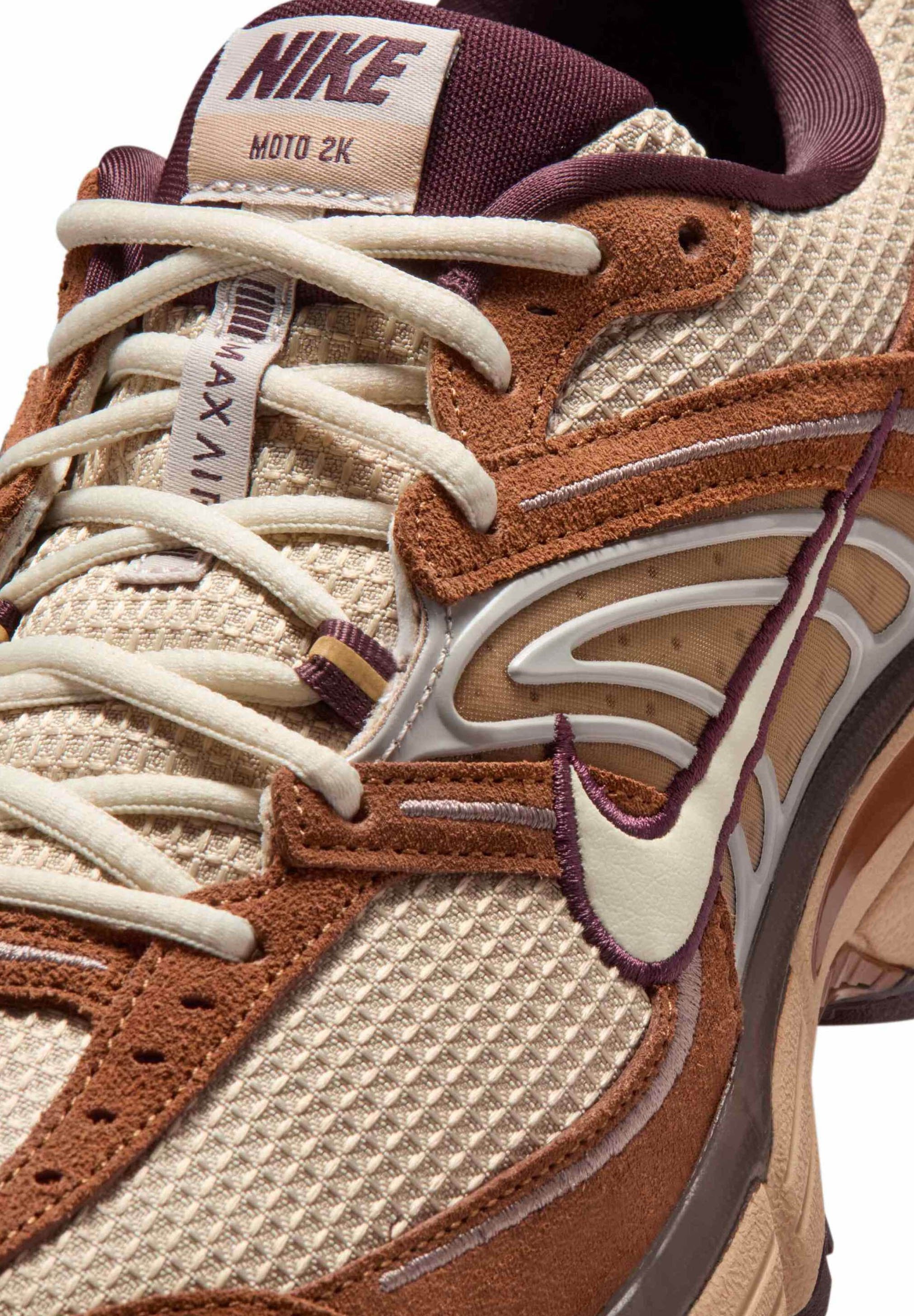 AIR MAX MOTO 2K XMFW - Baskets - lt british tan/coconut milk cream ii linen mink brown burgundy crush