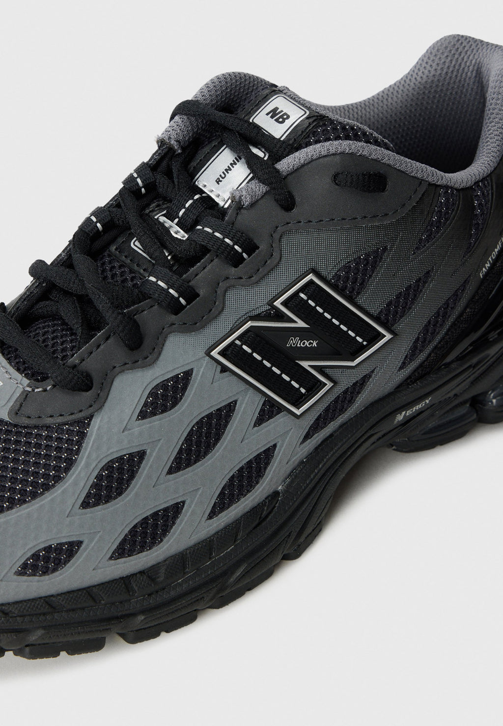 U1906 UNISEX - Trainers - black