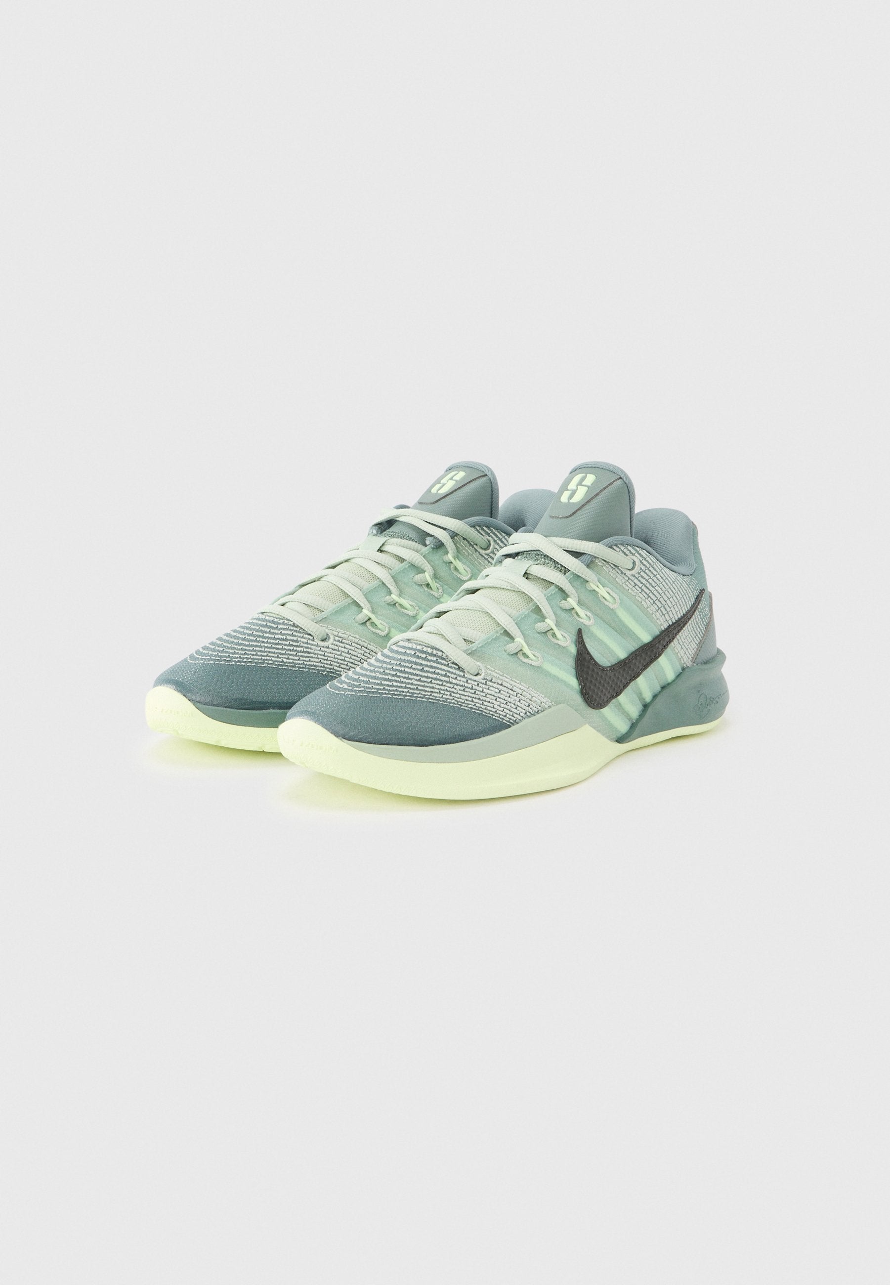 SABRINA 3 UNISEX - Basketball shoes - clay green/sequoia/seafoam/volt tint