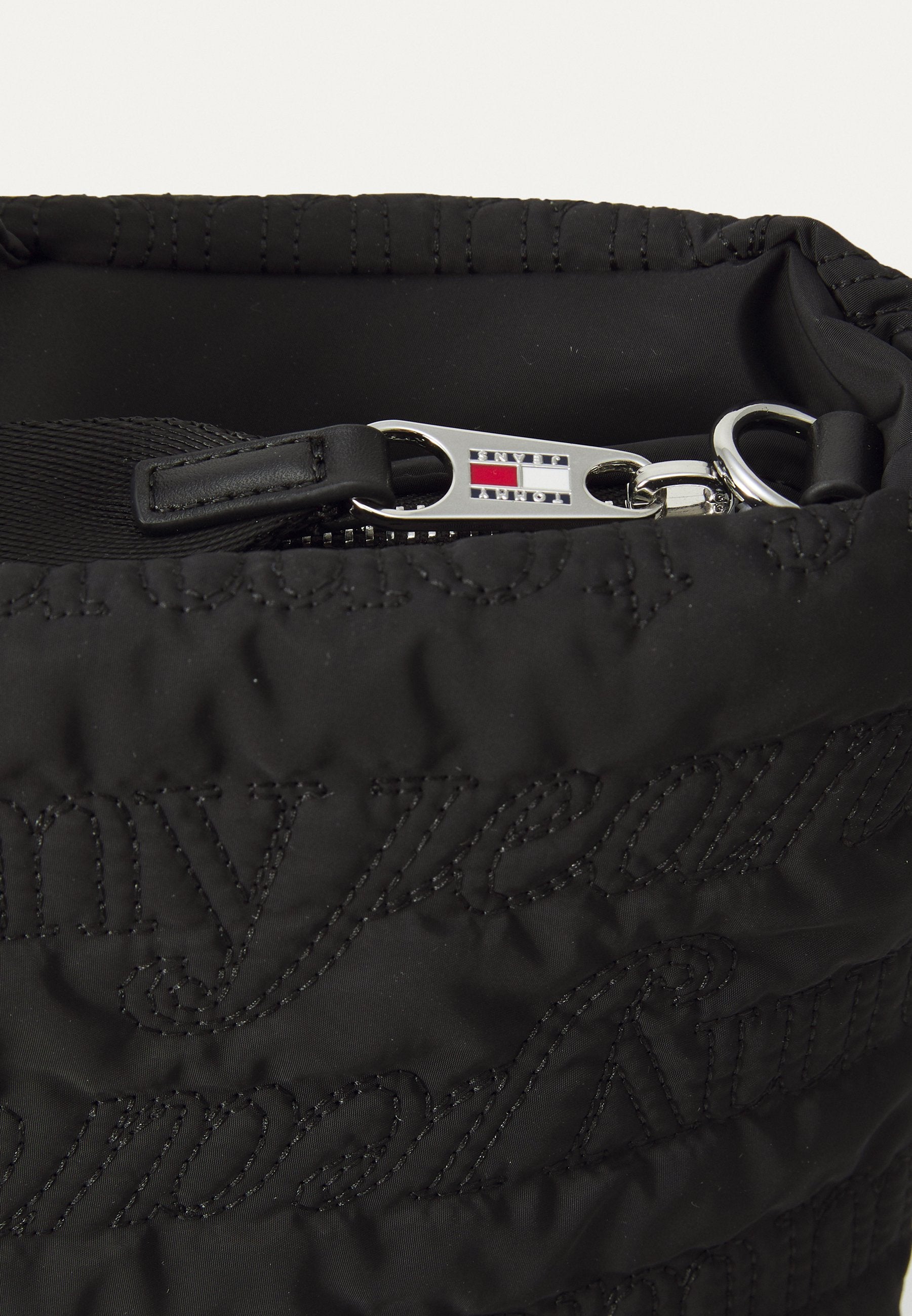 URBAN TOTE - Tote bag - black