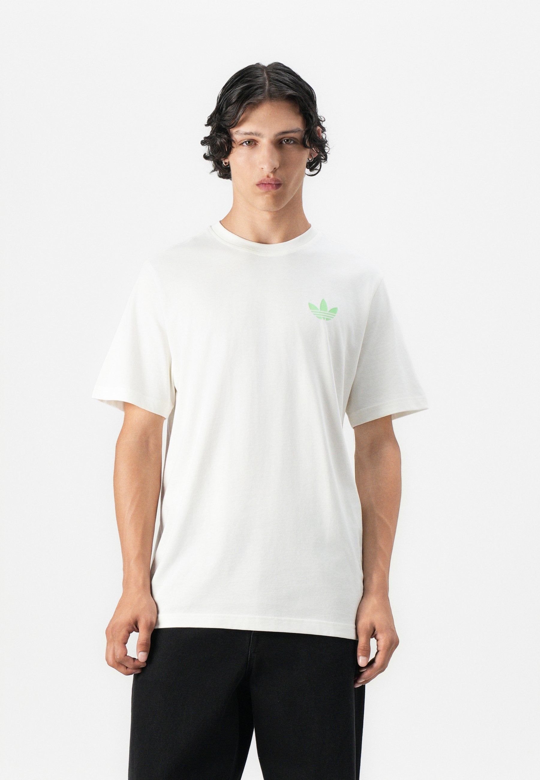 تي شيرت مطبوع RETRO APPLE TEE UNISEX - تي شيرت مطبوع - أبيض مائل
