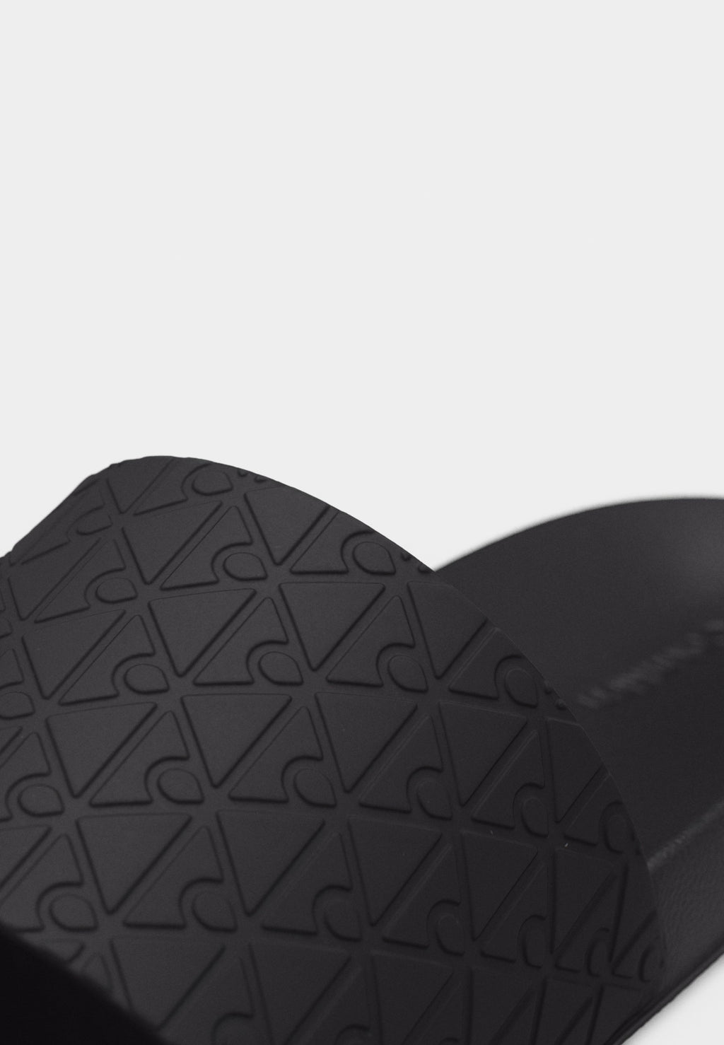 ESS SLIDE - Pool slides - triple black mono